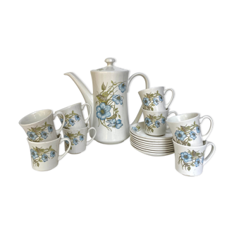 Porcelain tea or coffee service