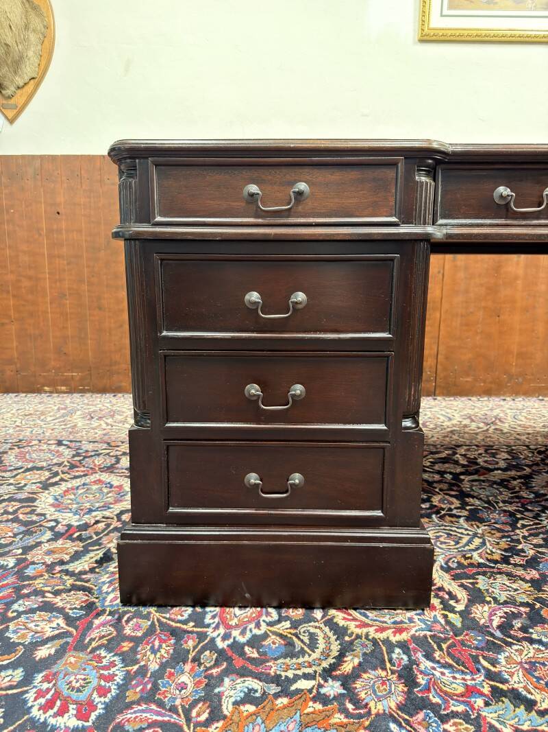 Bureau Chesterfield classique anglais Partnerdesk