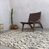 Moroccan Berber wool rug 222 x 142 cm