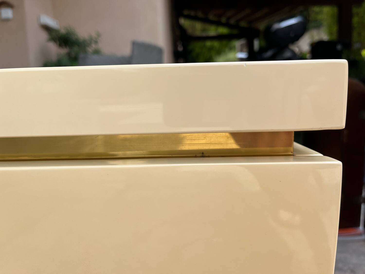 Vintage Bedside Table Jean-Claude Mahey - Beige Lacquer & Brass (Year)