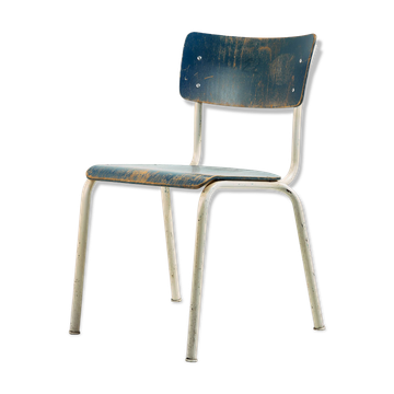 Metal frame chair