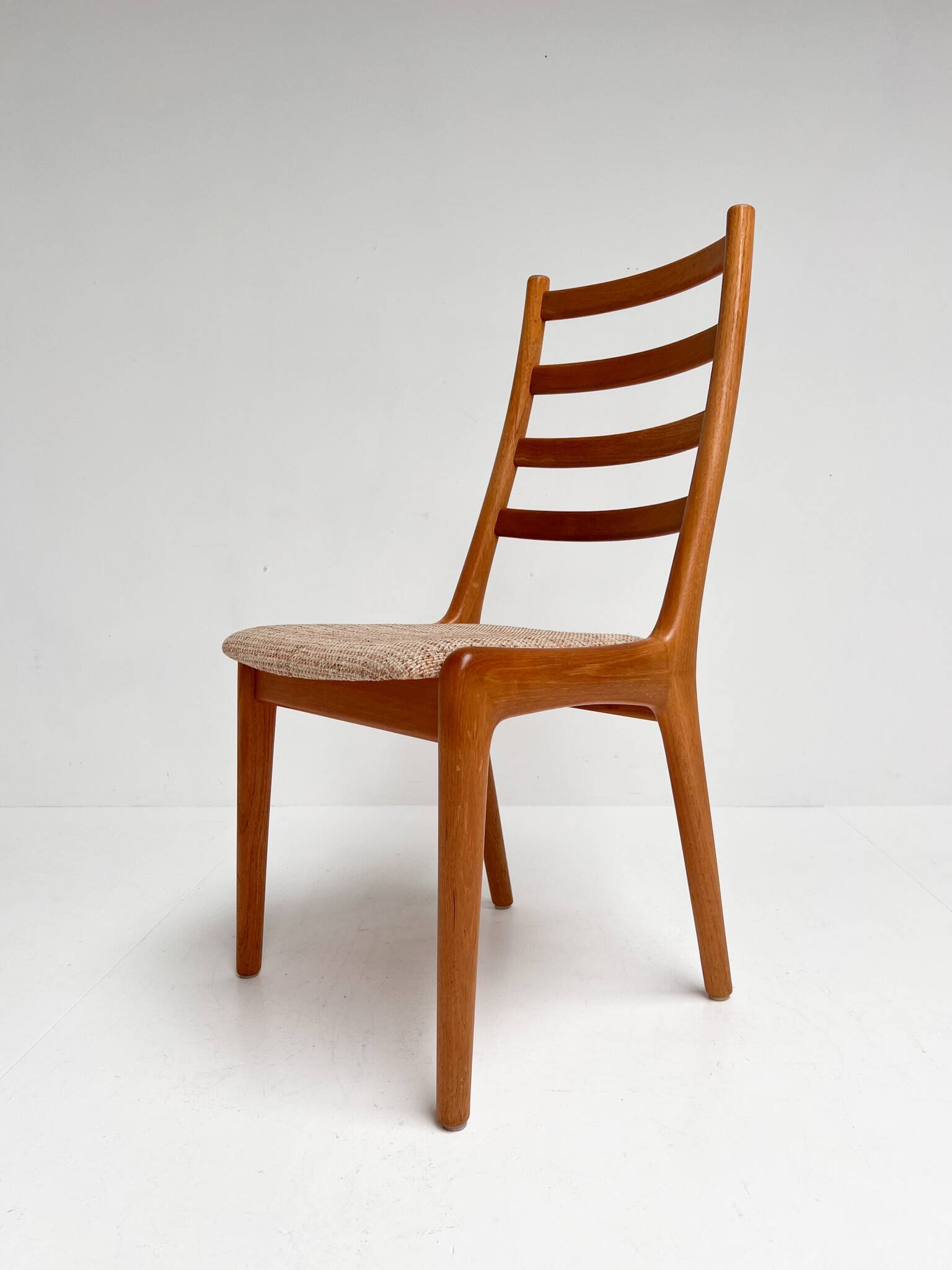 Set of Danish spindle chairs by JK Mobler, 1970s