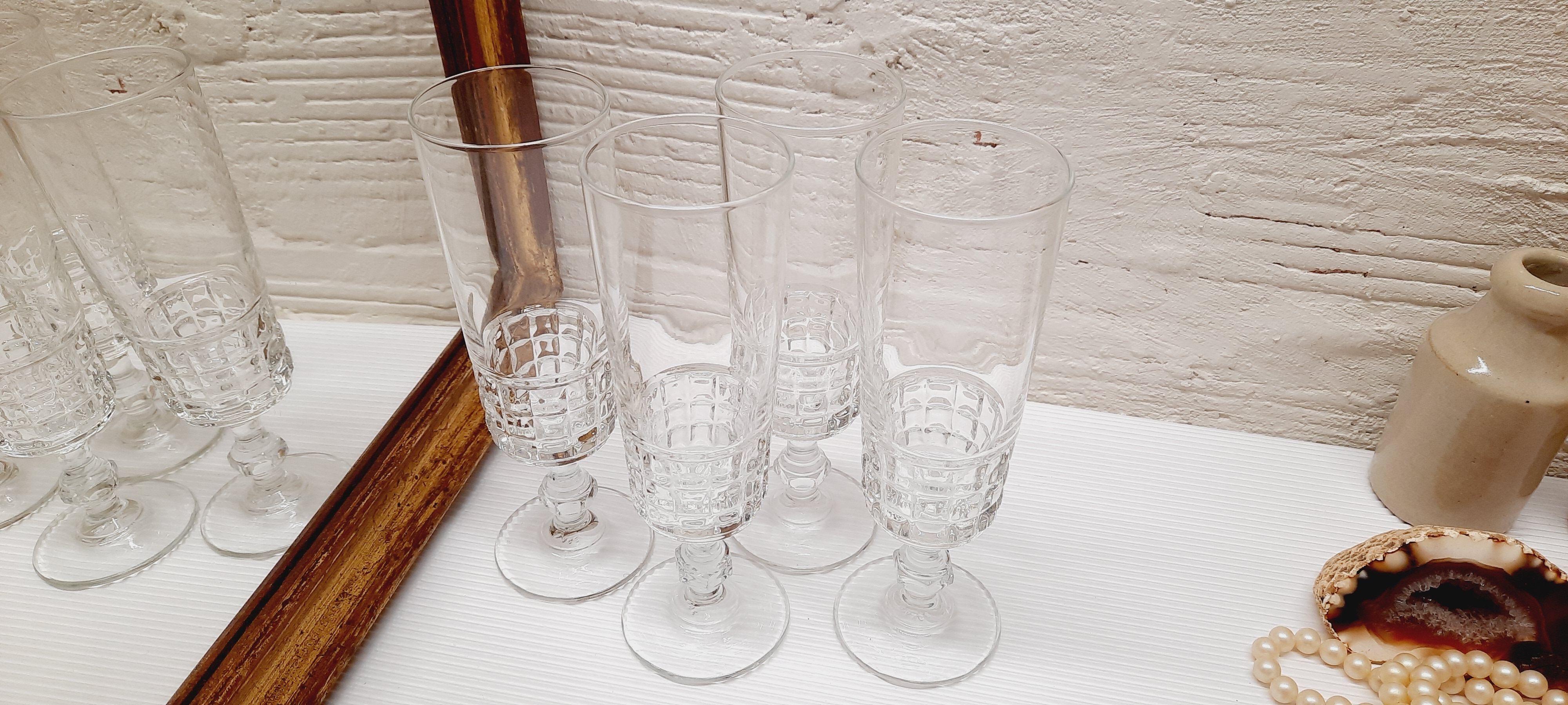 Set 4 champagne flutes diamond tips