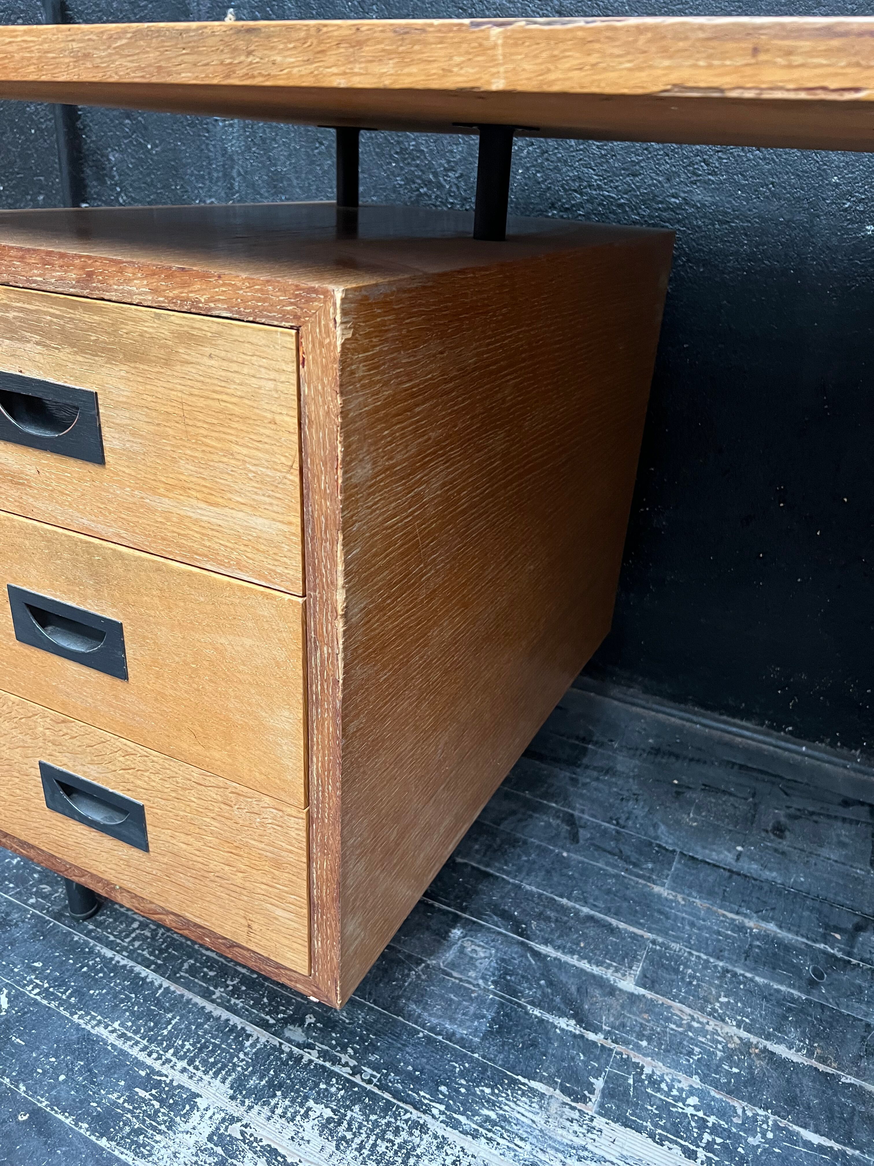 Design office 1950 .