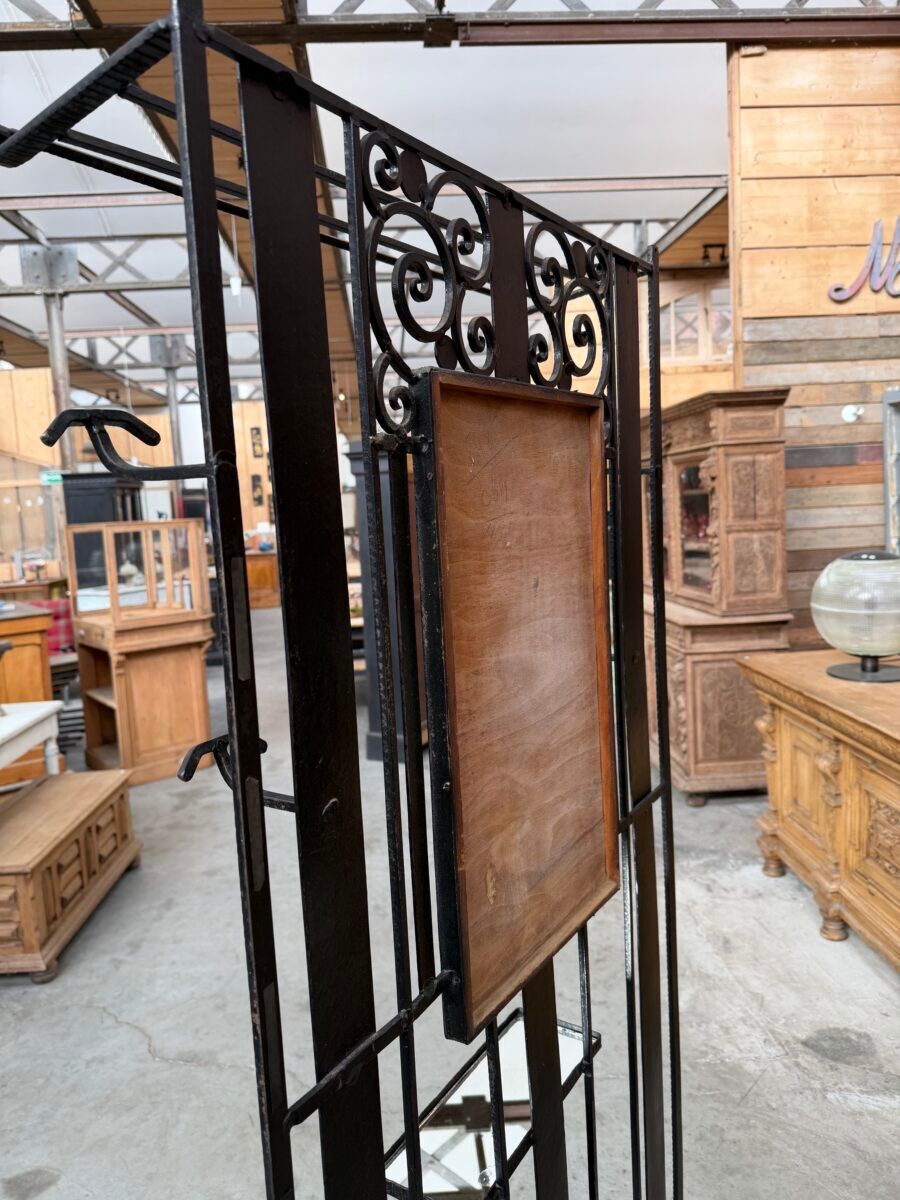 Art Deco entrance hall wardrobe