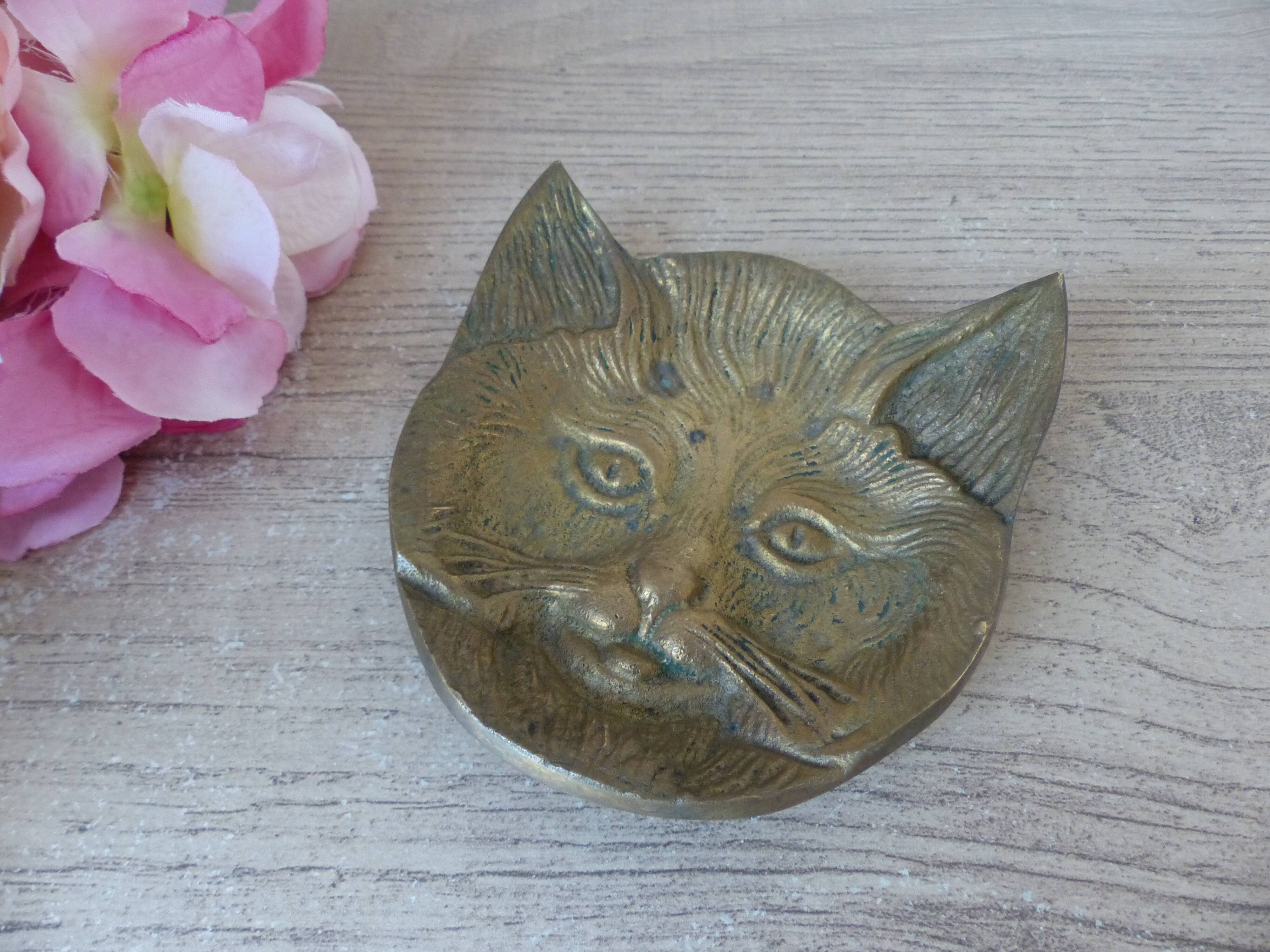 Vintage brass cat ashtray