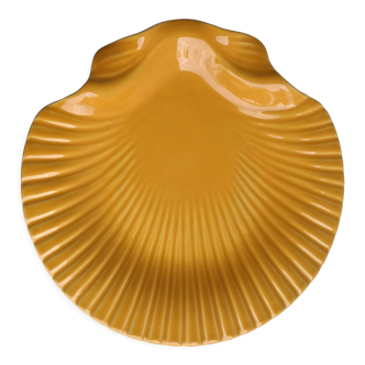 Shell-shaped top in numbered ceramic