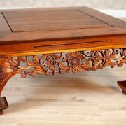 Table basse en chêne richement décorée, années 1950