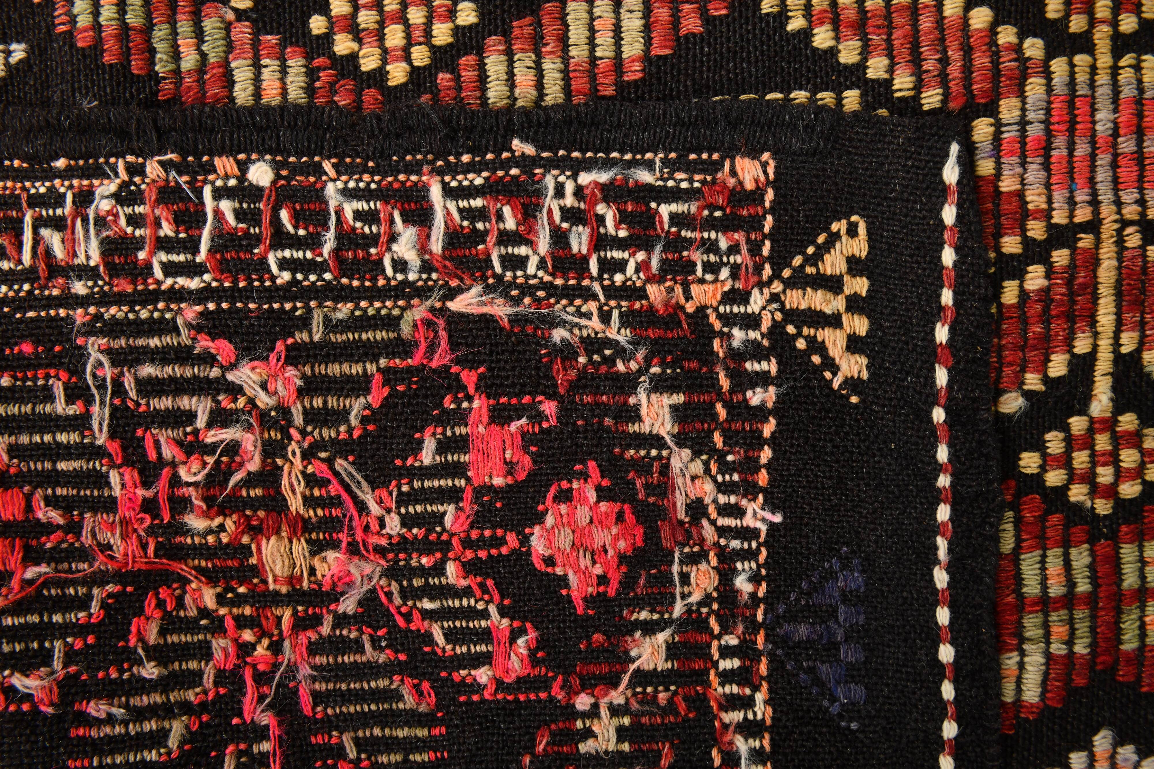 4x8 Red & Black Star Pattern Vintage Kilim Rug, 136x234Cm