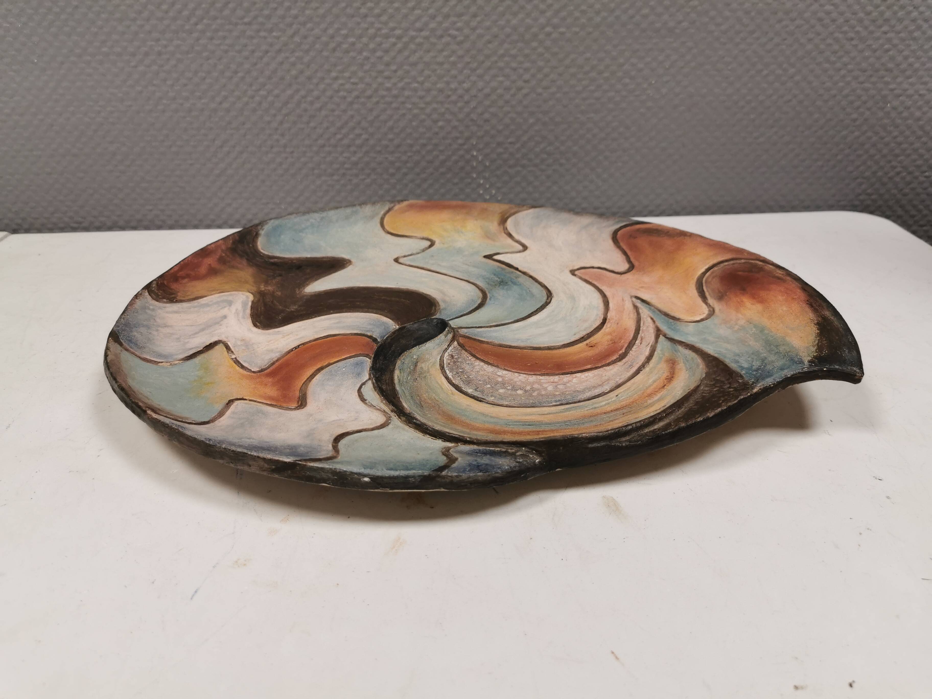 Large handmade decorated ceramic dish. Ruth Grønne Denmark 2001