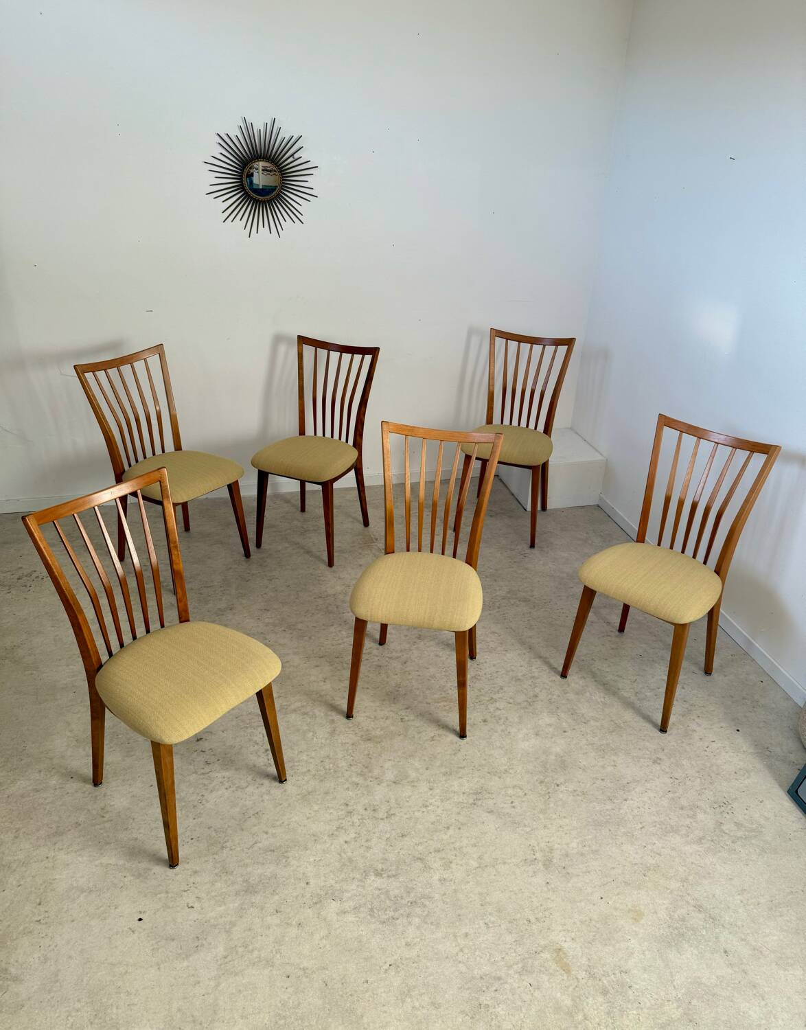 Lot of 6 old solid beech chairs, vintage design from the 60s, new fabric