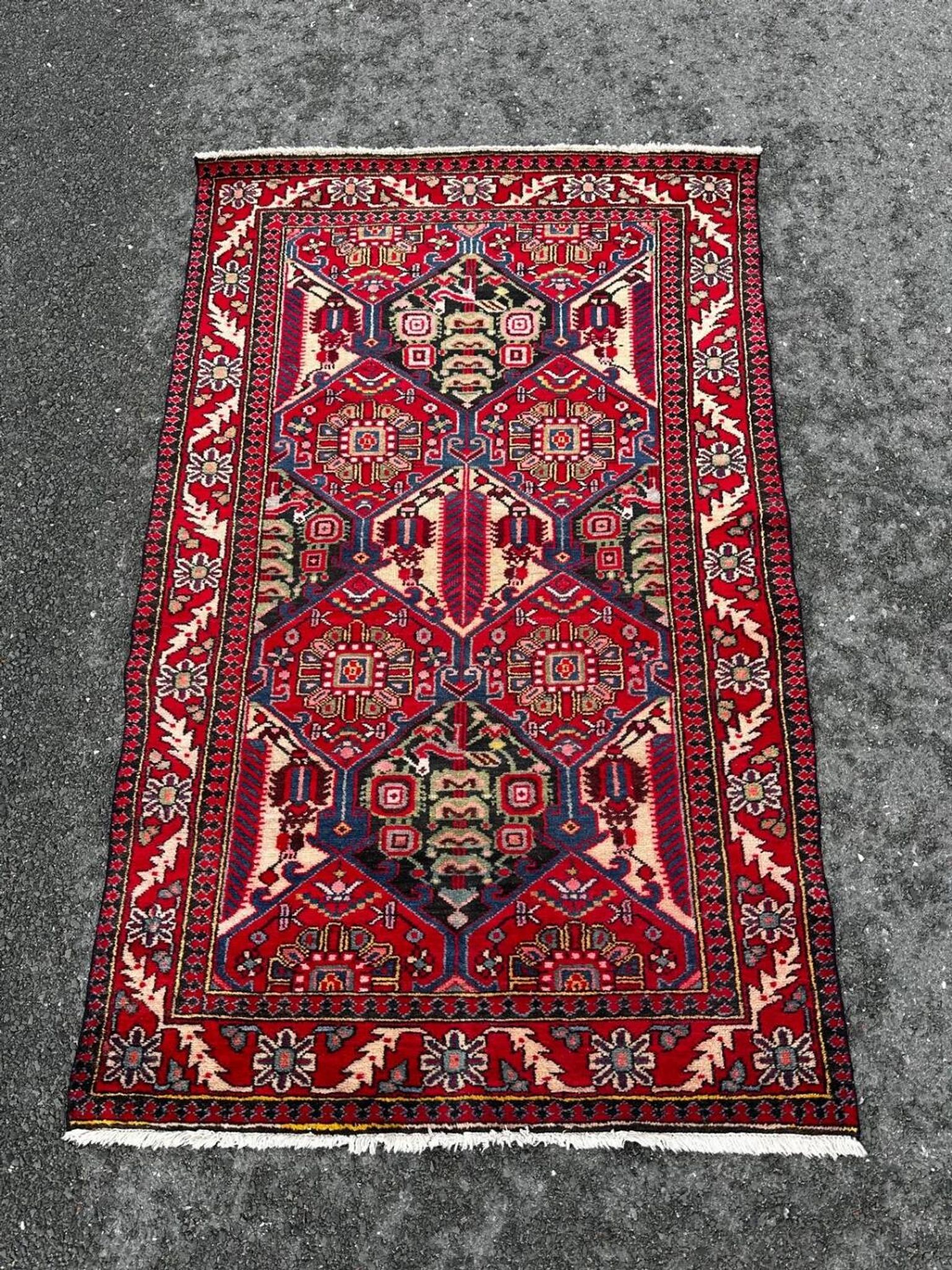 Tapis persan fait main