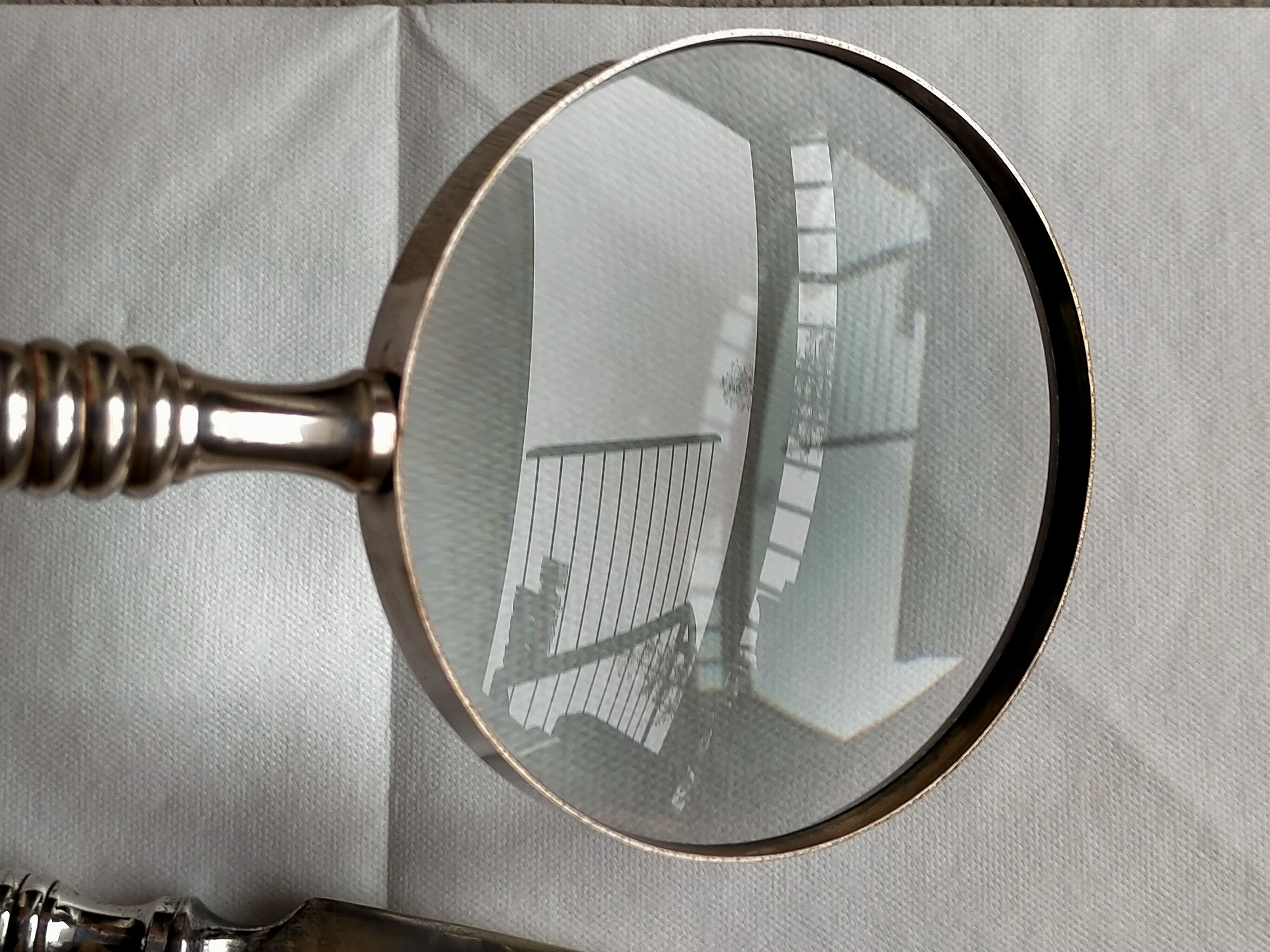 Magnifying glass set and letter opens in silver metal and mother-of-pearl