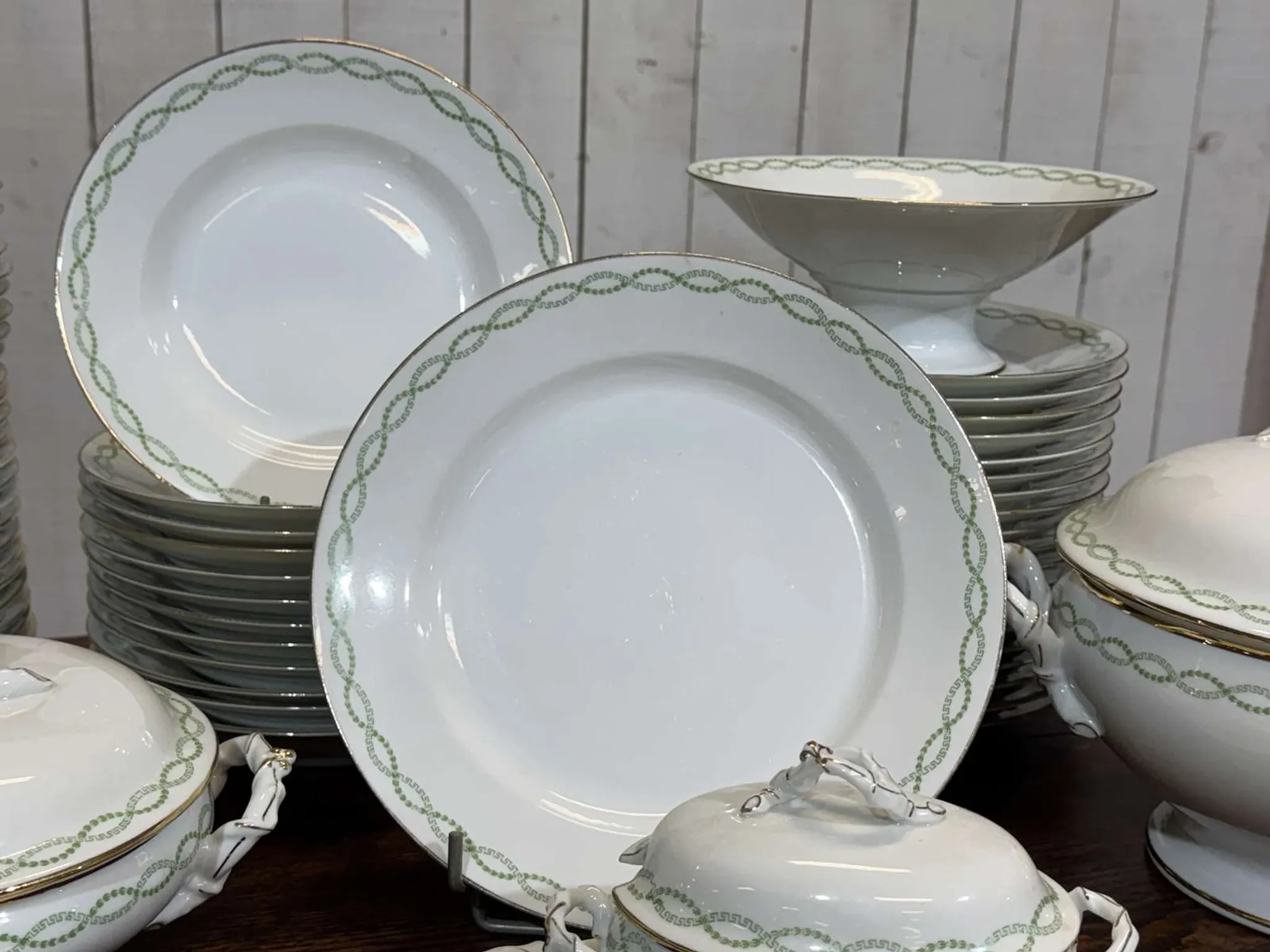 Table service in Limoges porcelain J.B Tricard and Co.