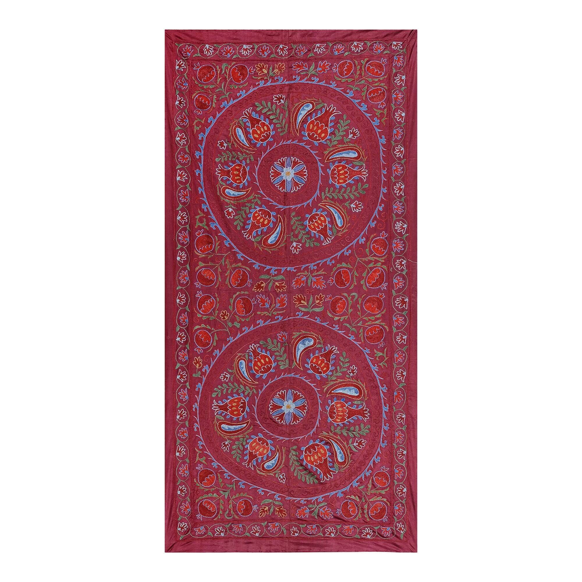 Vintage hand-embroidered tablecloth 94x189 cm