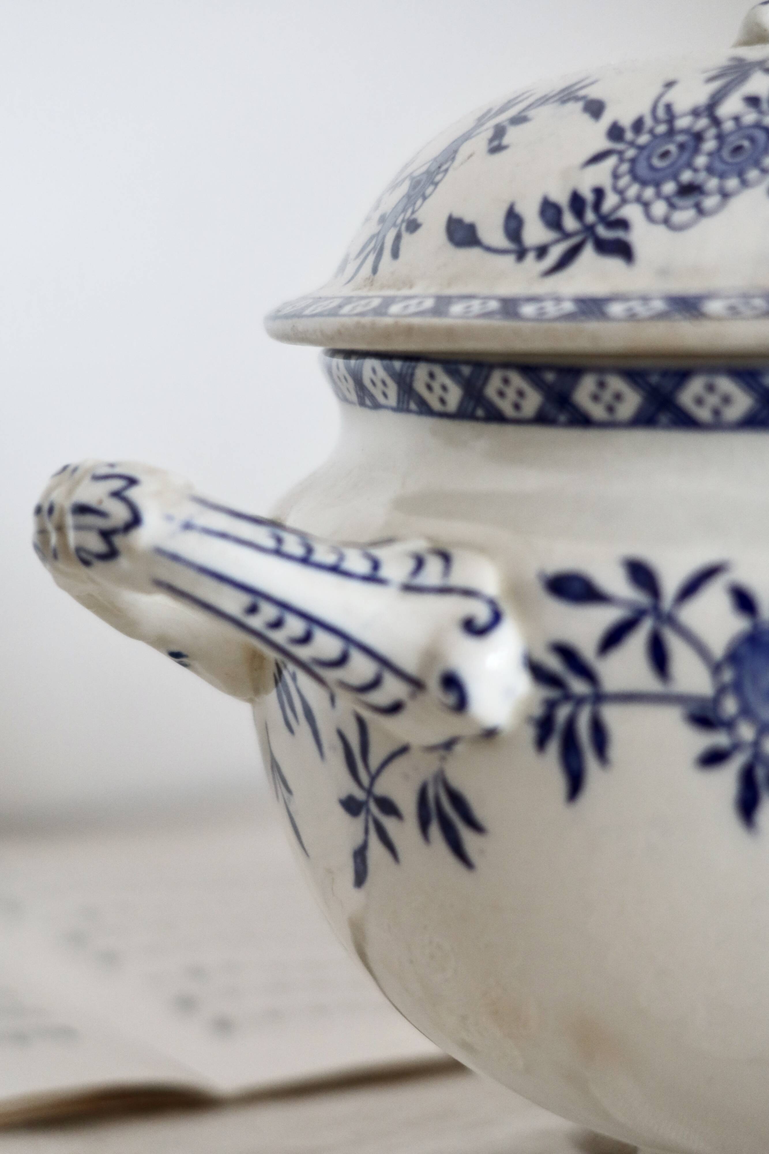 Antique soup tureen - Rare Dresden porcelain