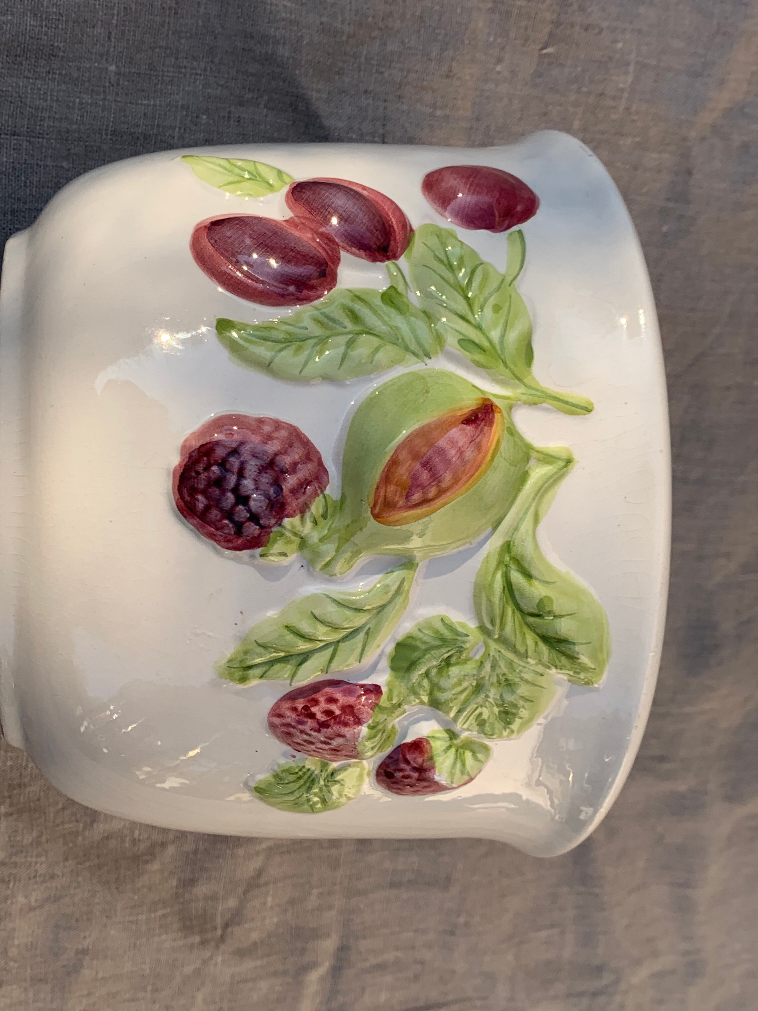 Cache pot glazed ceramic slip vintage fruits