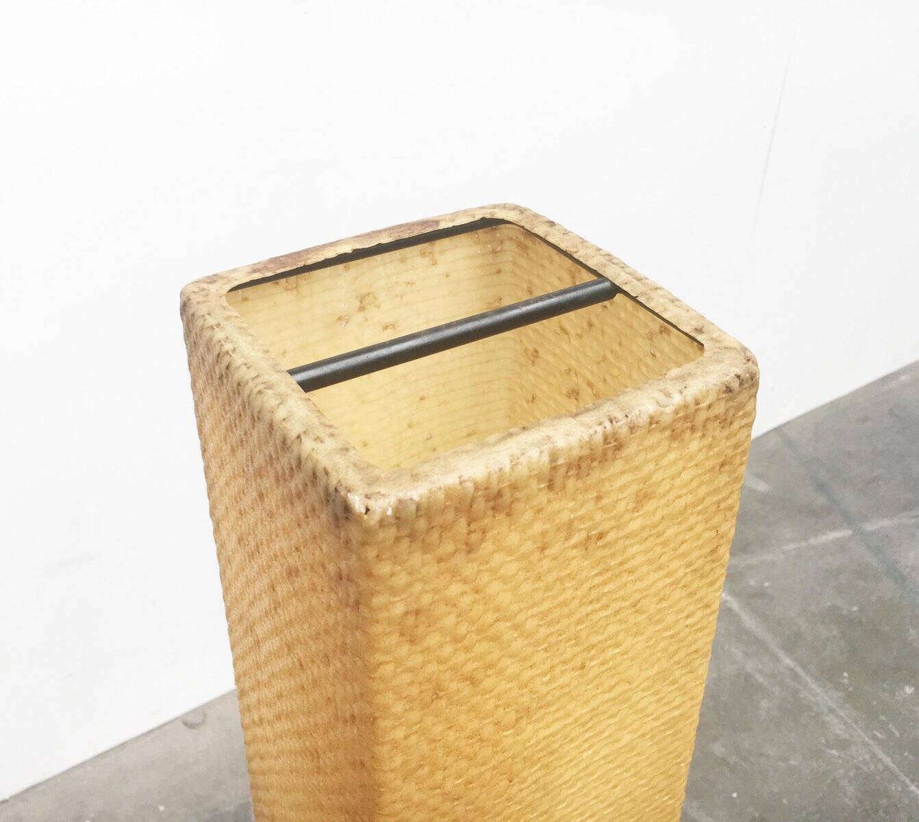 German floor lamp in metal and plastic by Hesse Leuchten, 1960s.