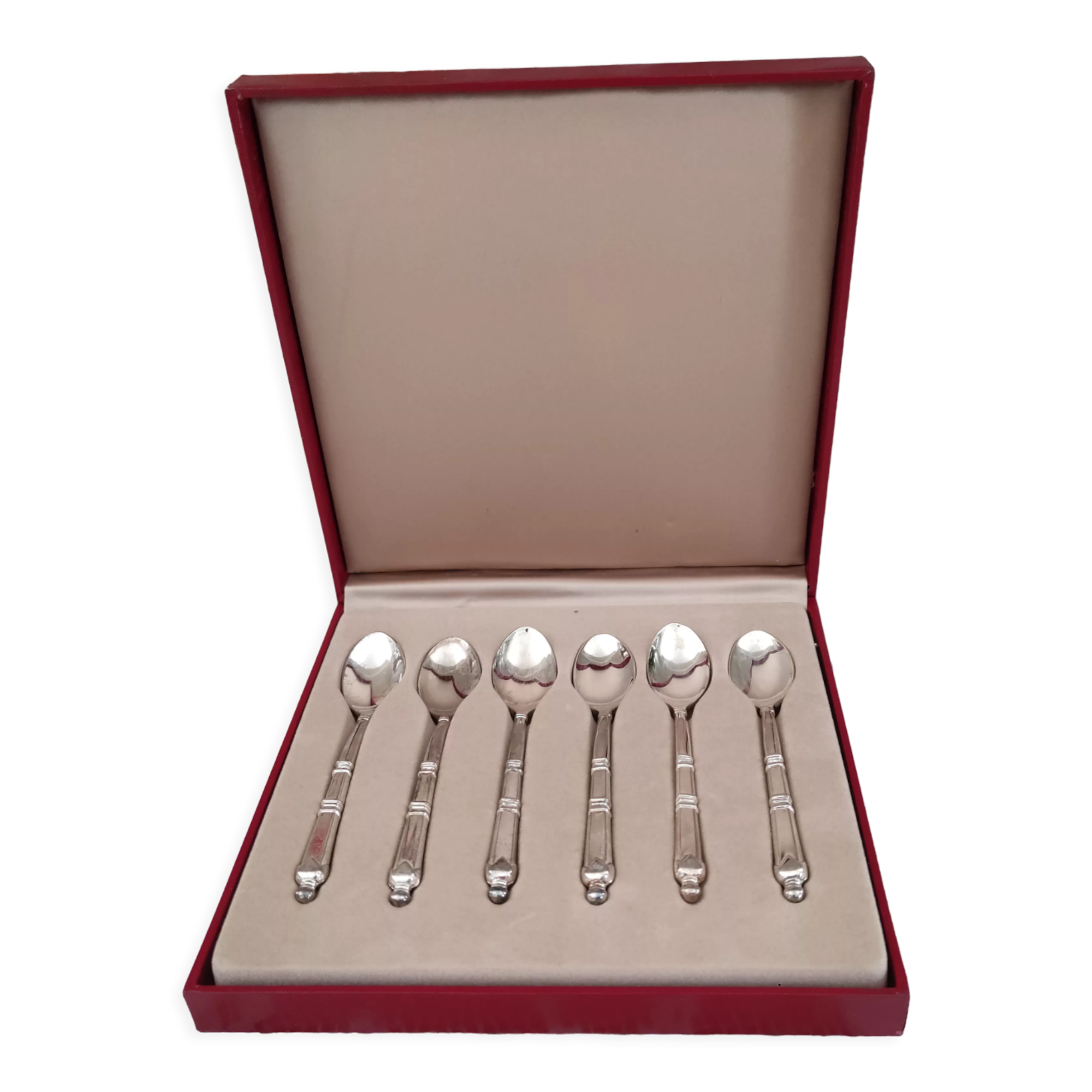 Lot de 6 cuillères à café en métal couleur argent dans leur coffret d'origine
