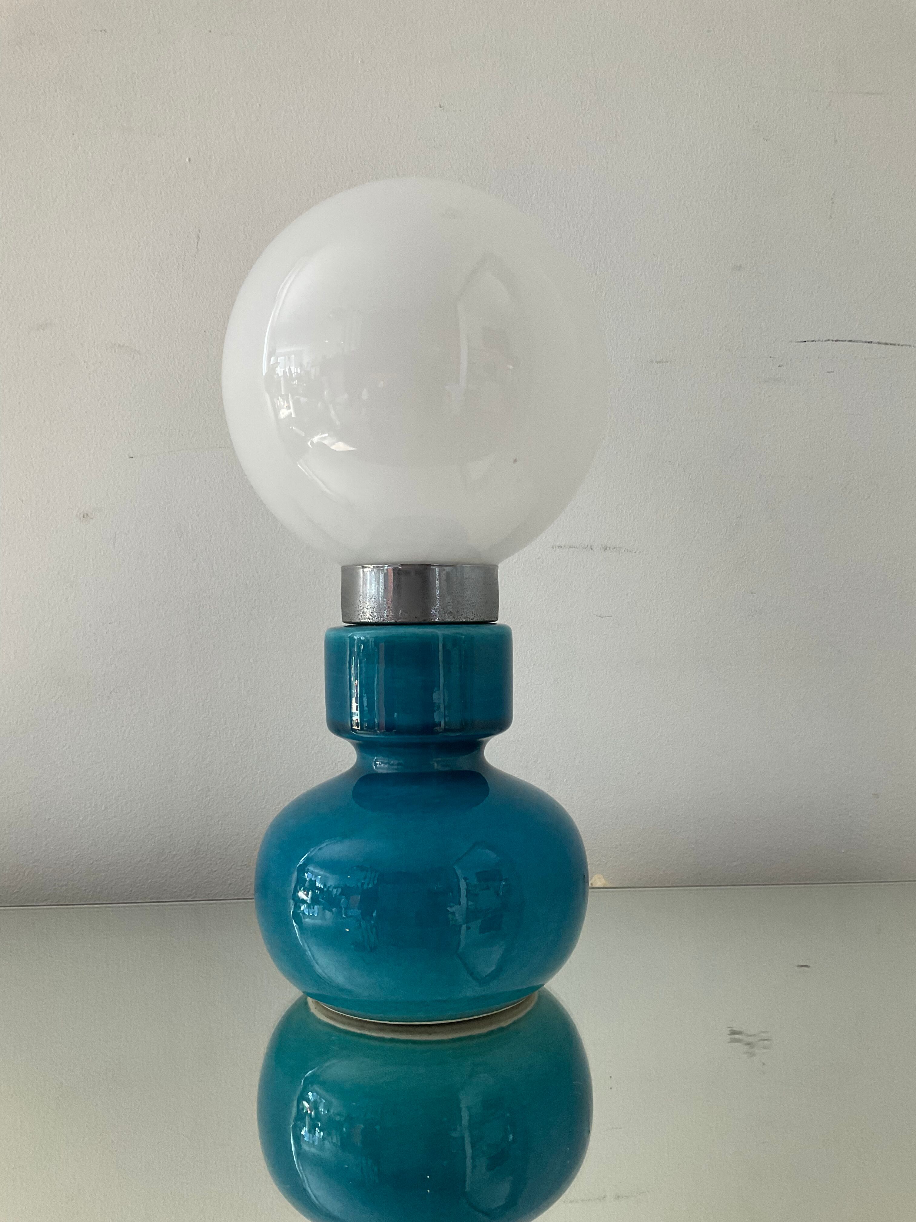 Vintage lamp of the 70s in ceramic and opaline