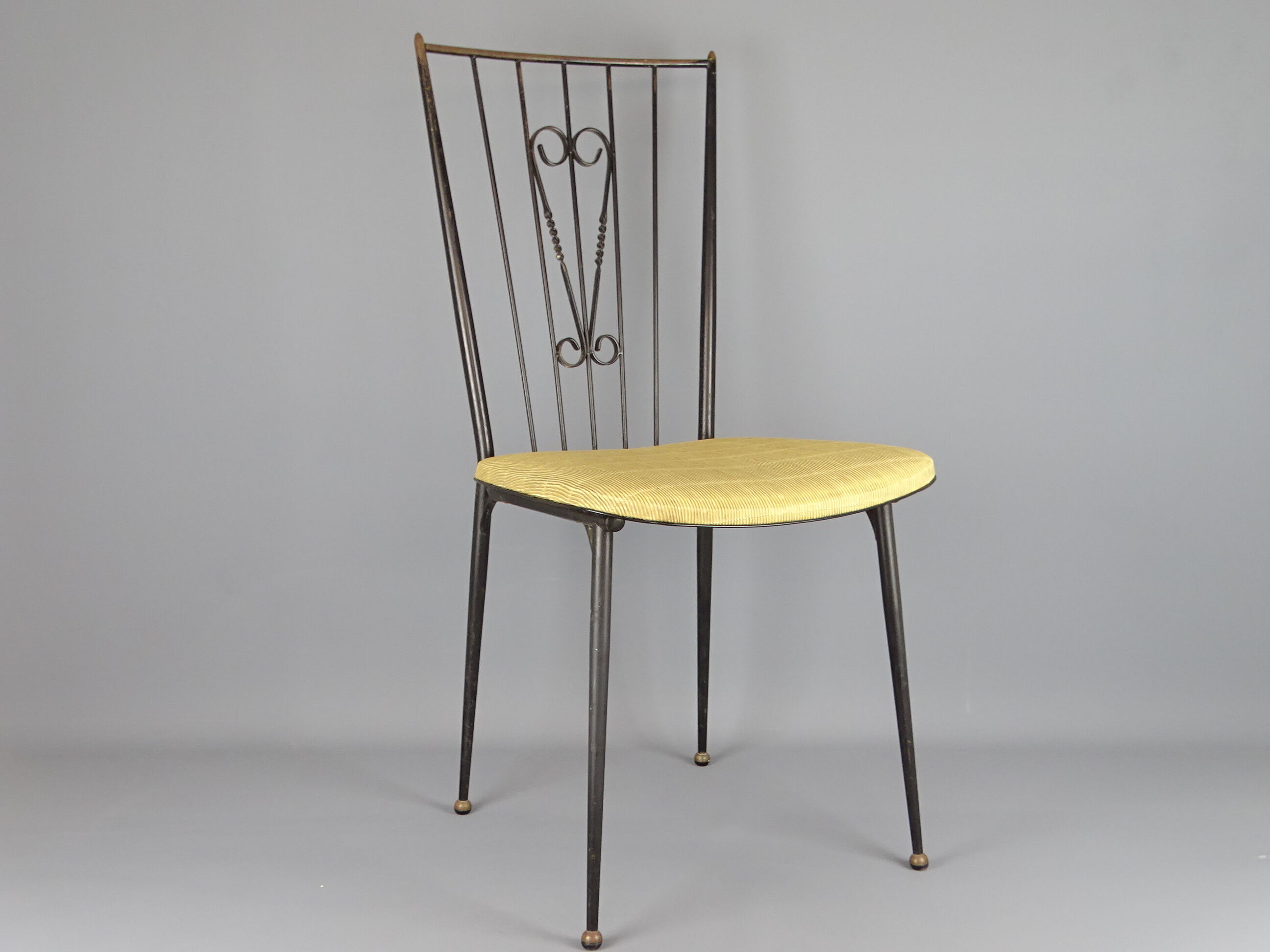 Set of 6 vintage chairs by Colette Gueden