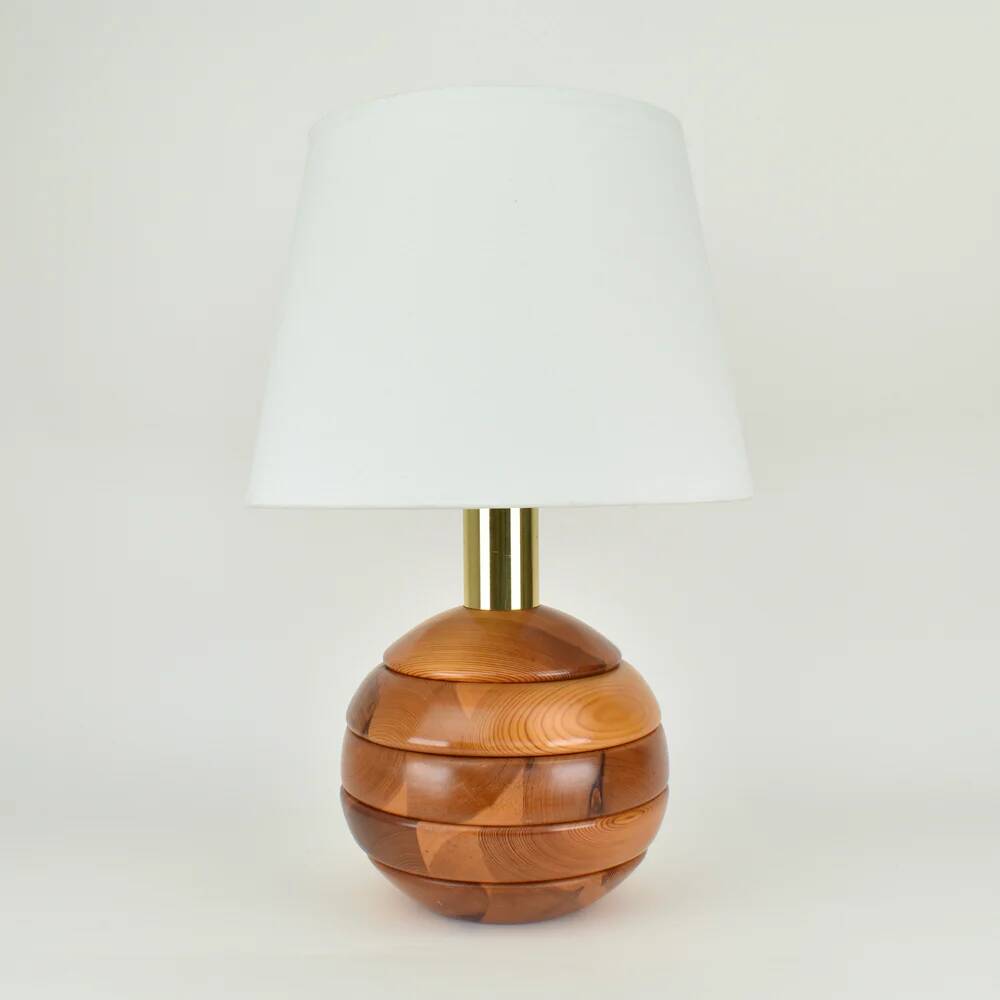 Lampe de table moderniste en bois de pin, années 1970