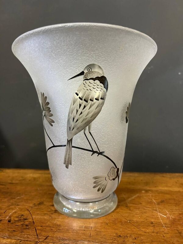 Vase Daum Nancy France - Oiseau Branché Réserve a l’acide rehaussé d’émail noir