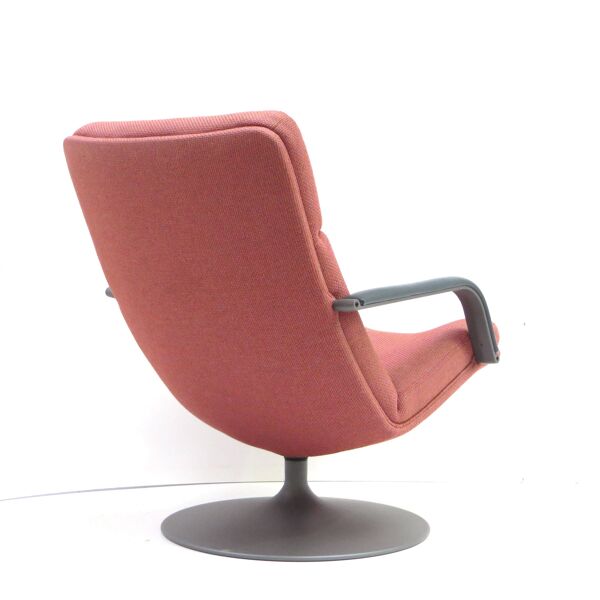 Fauteuil vintage conçu par Geoffrey Harcourt par Artifort type F142 avec revêtement rose