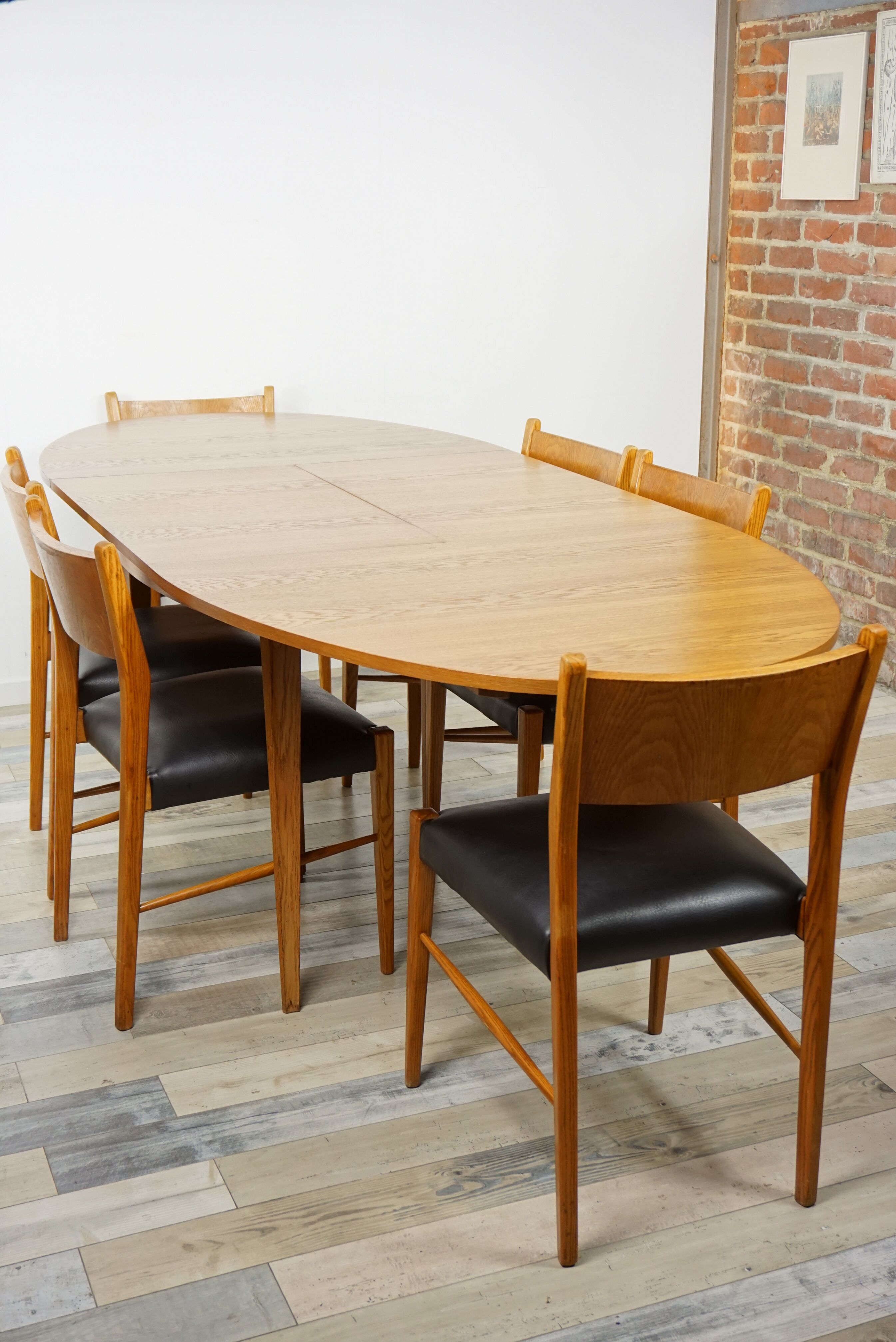 Wooden oval table and 6 matching chairs 60