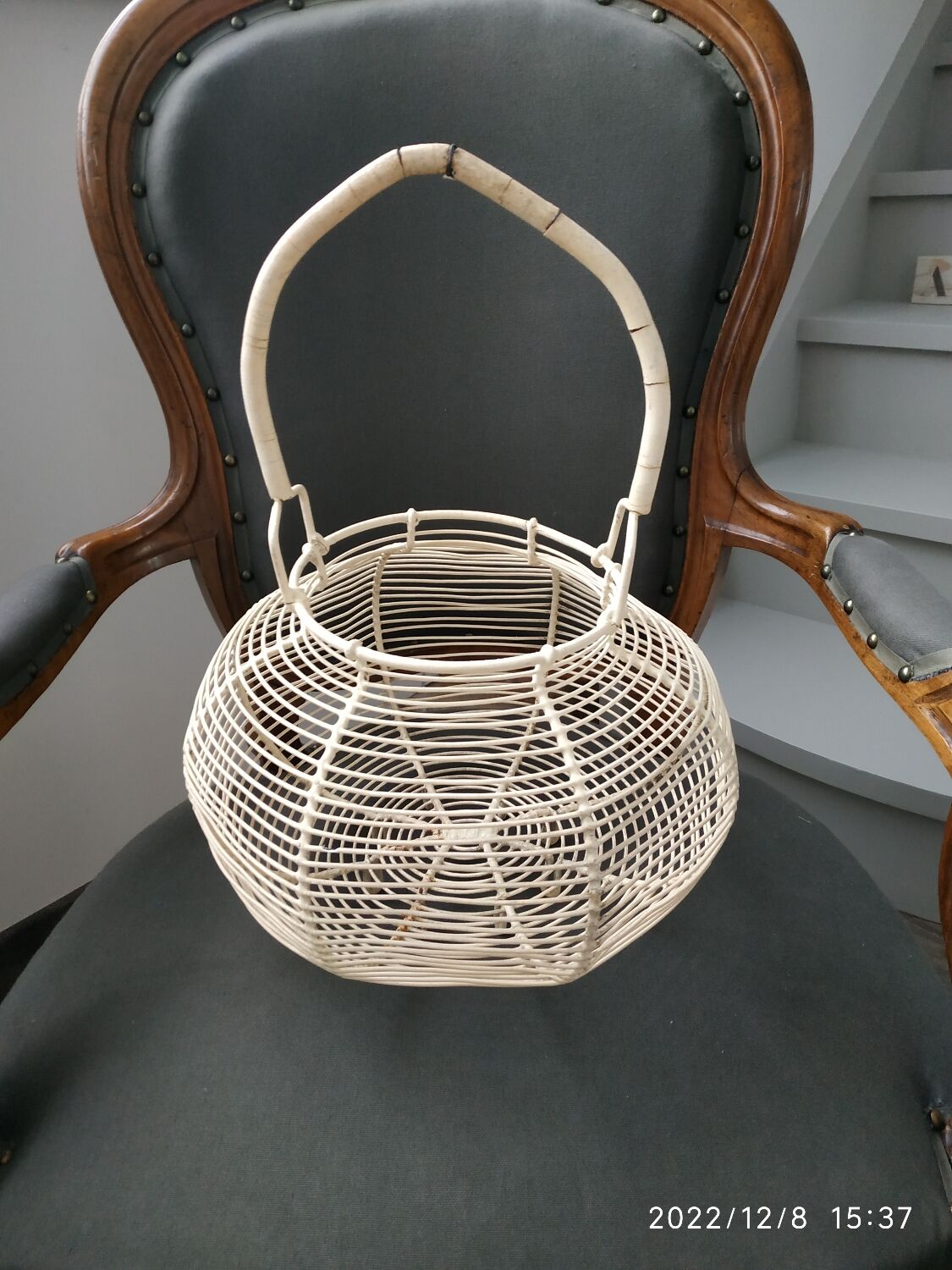 Egg basket
