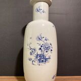 Large vase with Far Eastern porcelain decoration from Portugal Vista Alegre