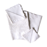 Highly embroidered table service, tablecloth 210 x 170 cm, 12 towels, canvas of yarn