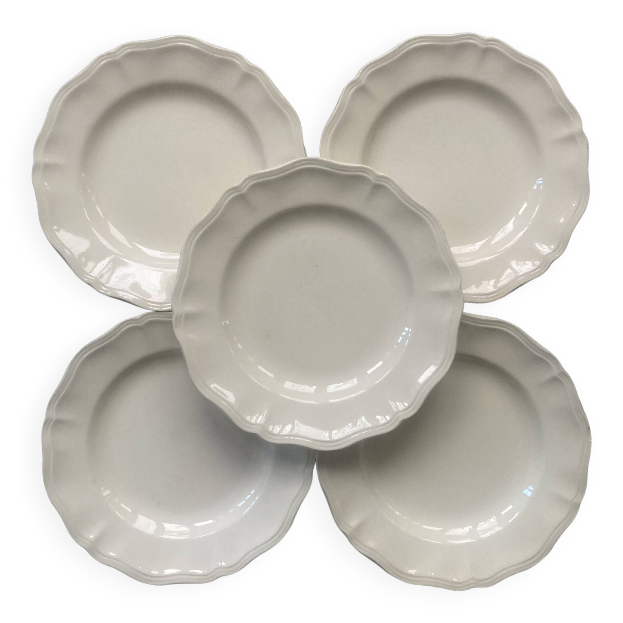 Set of 5 Digoin Sarreguemines plain ivory plates with gadroons