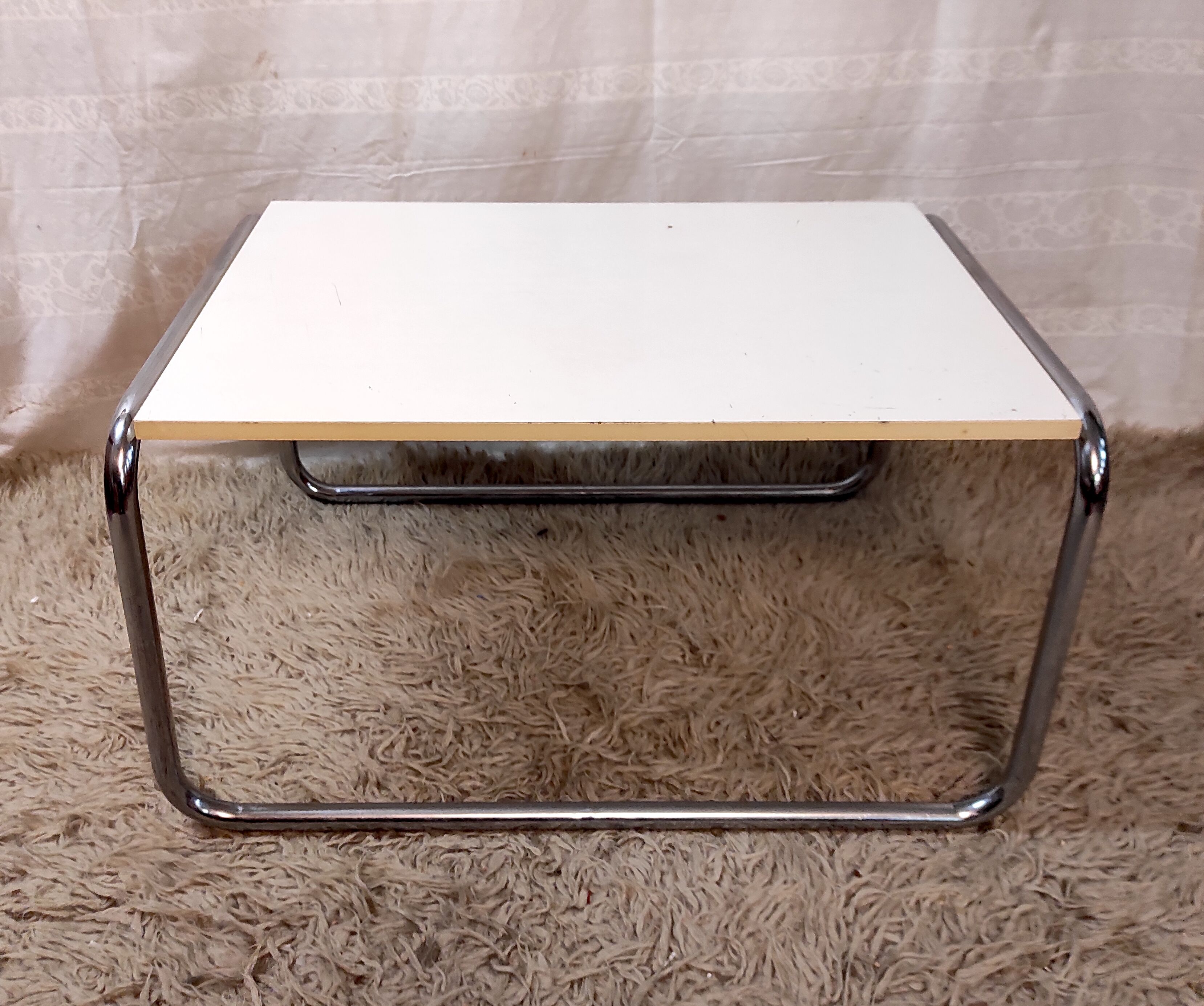 Bauhaus-style coffee table - 70s