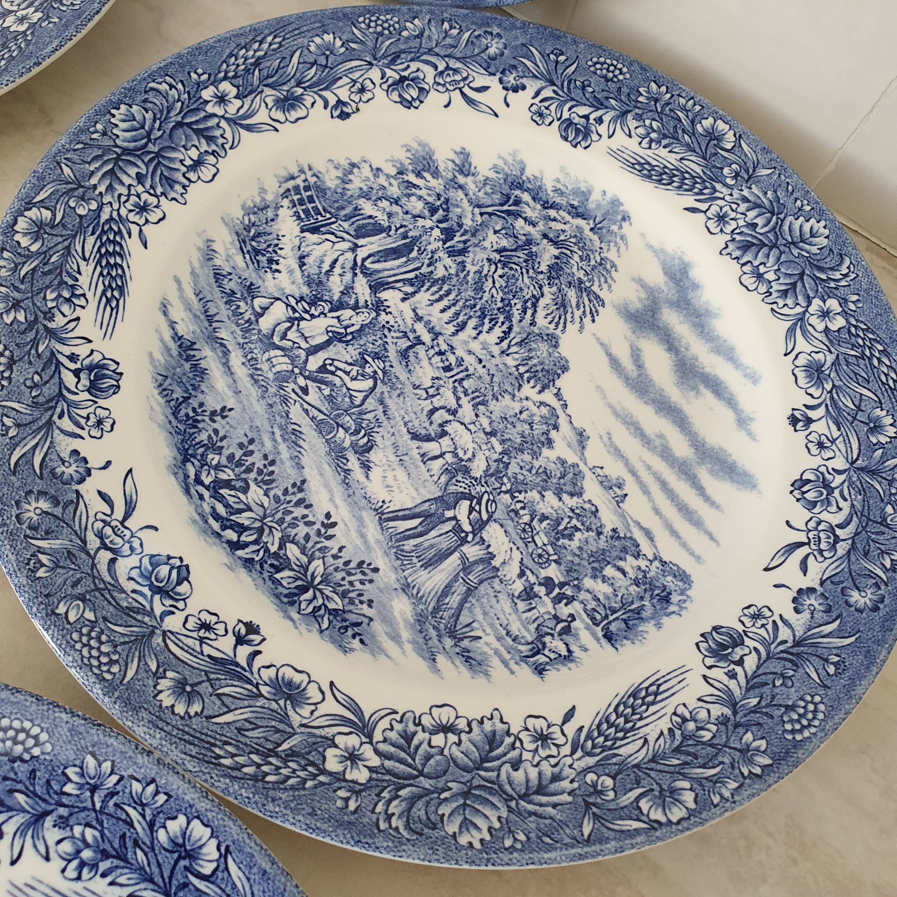 Churchill / Large English porcelain plates