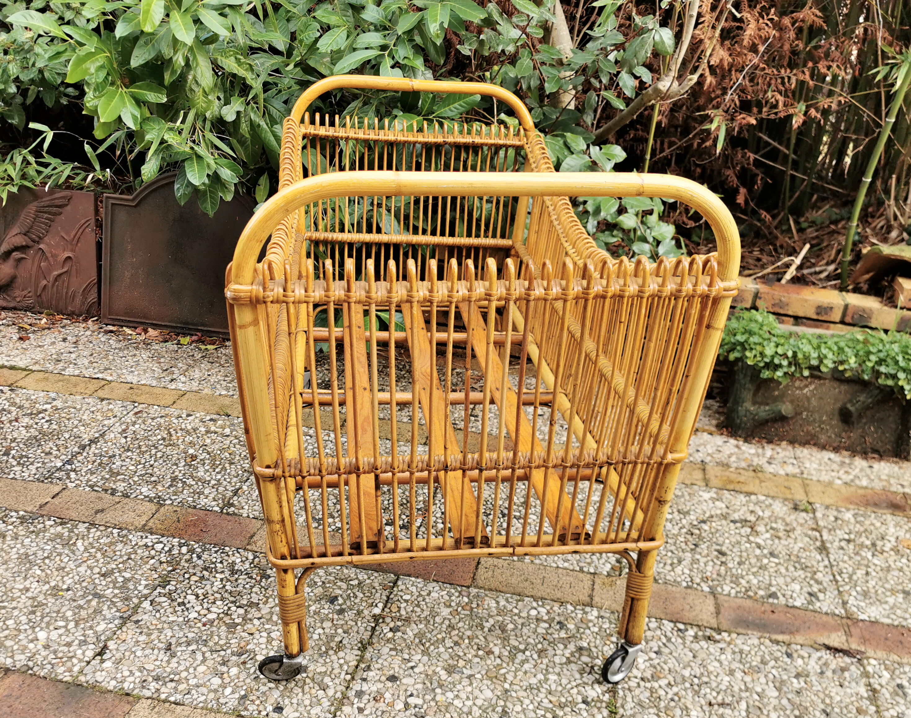 Rattan crib on wheels, 50s/60s