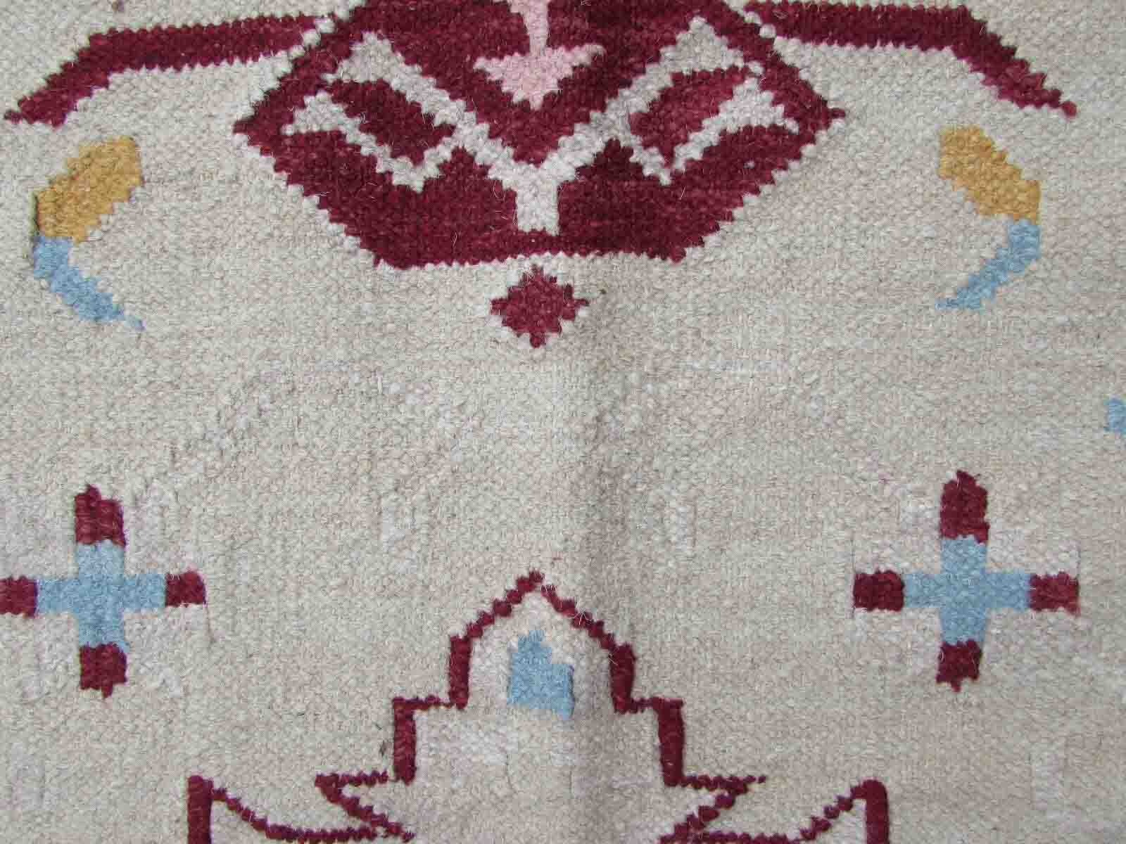 Handmade indian indian vintage rug 121cm x 189cm 1970s