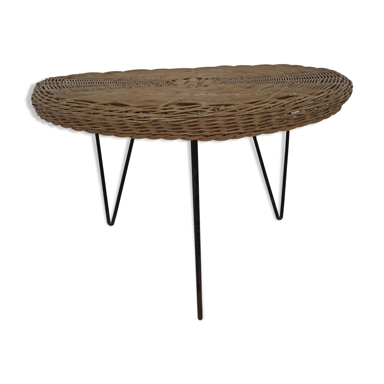 Wicker coffee table 60