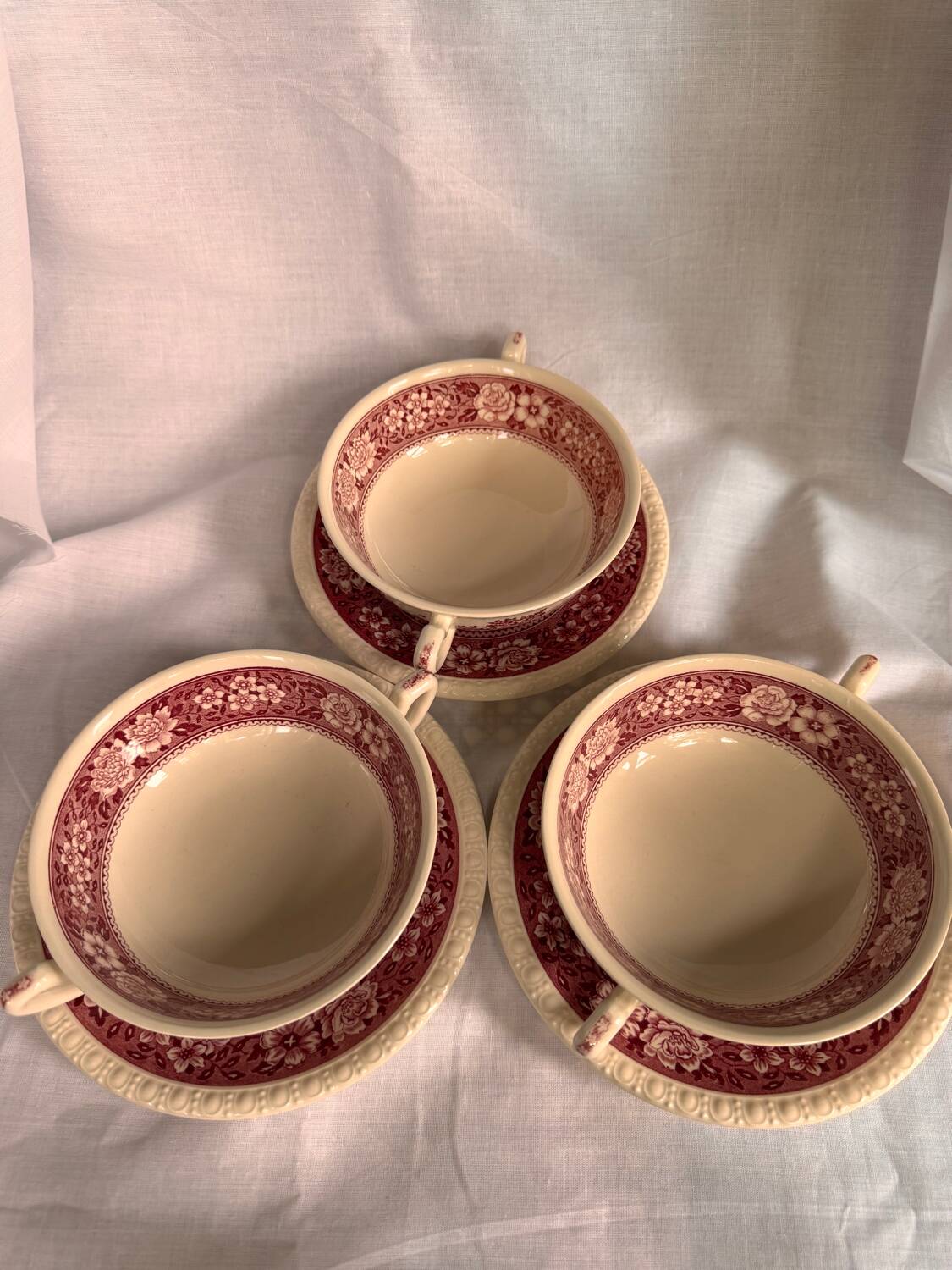 Tasses à soupe Villeroy et Boch Rusticana avec soucoupes.