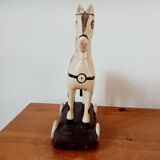 Cheval en bois jouet ancien