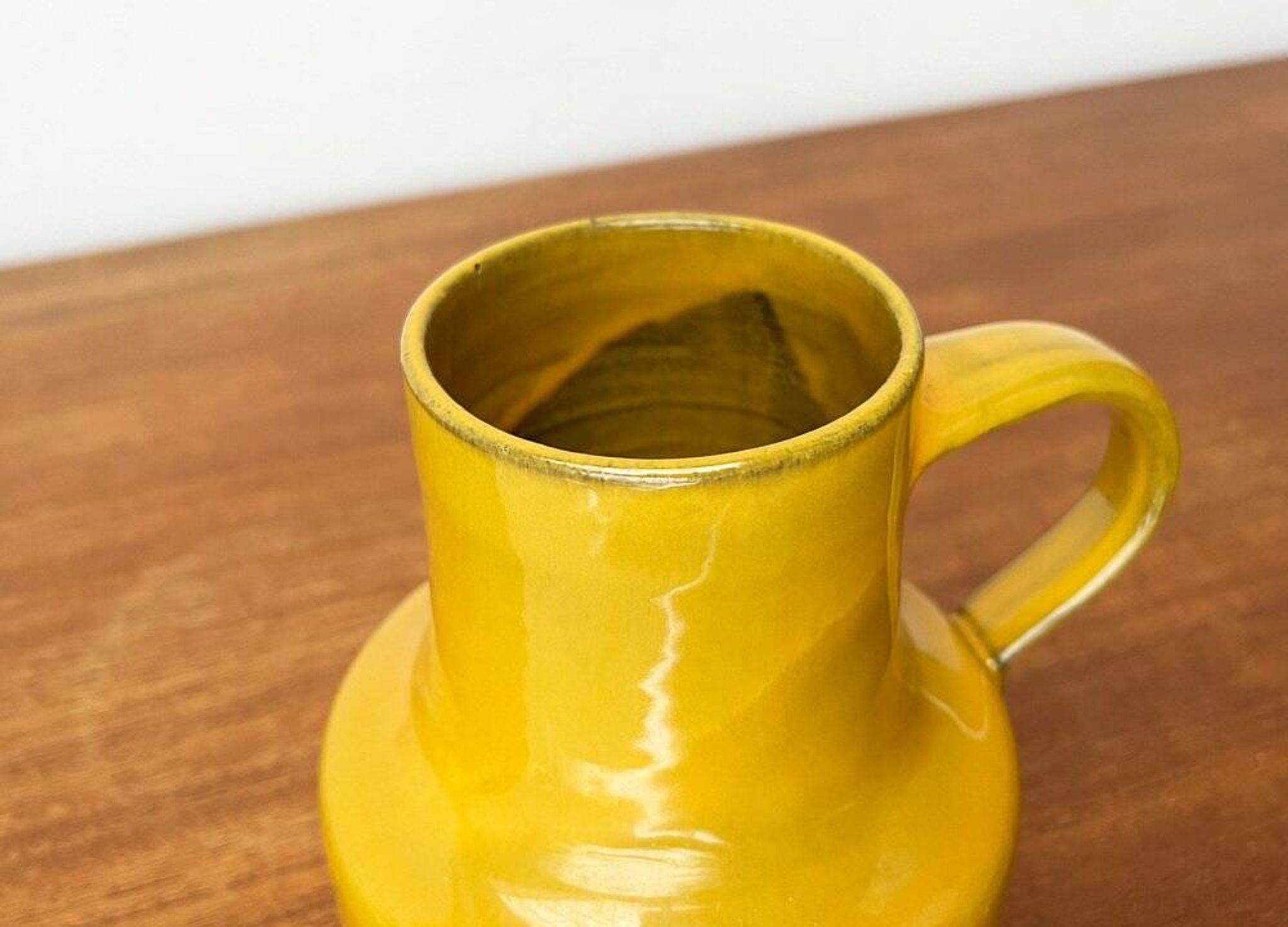 Minimalist carafe vase by BKW Böttger Keramik Wandsbek, Hamburg, Germany, 1960s.