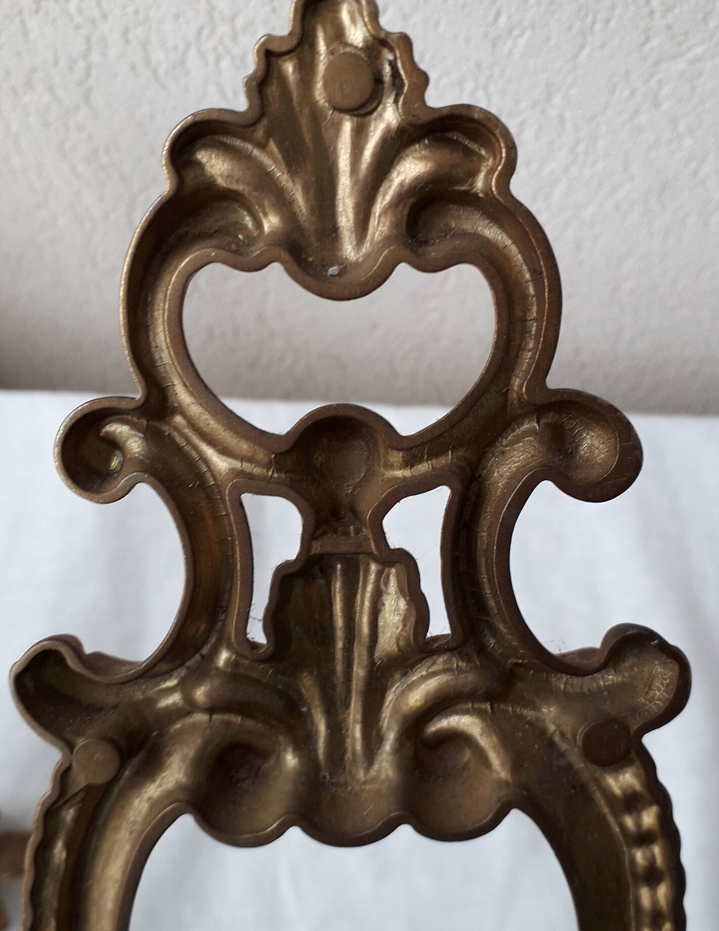 Bronze wall light