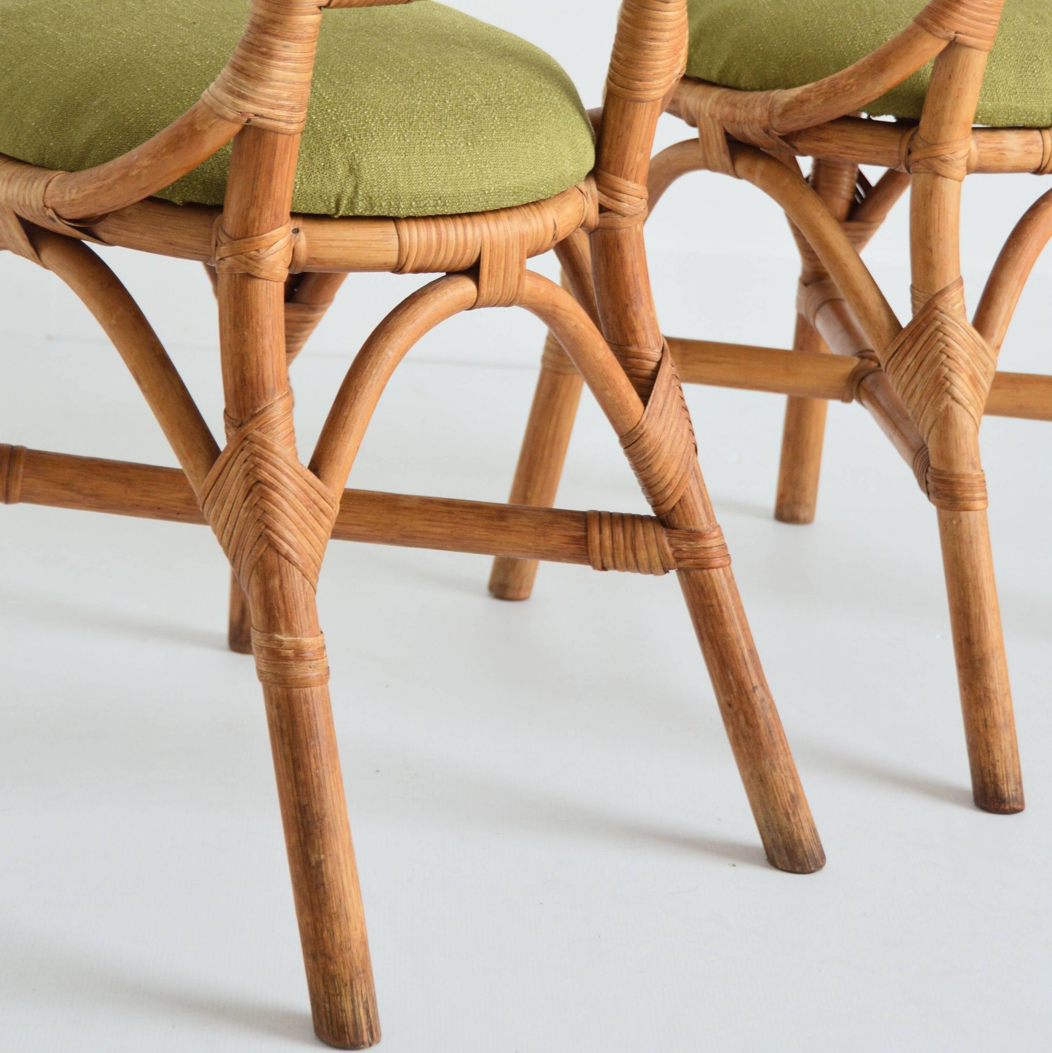 Pair of Italian high chairs in bamboo and rattan from the 1960s.