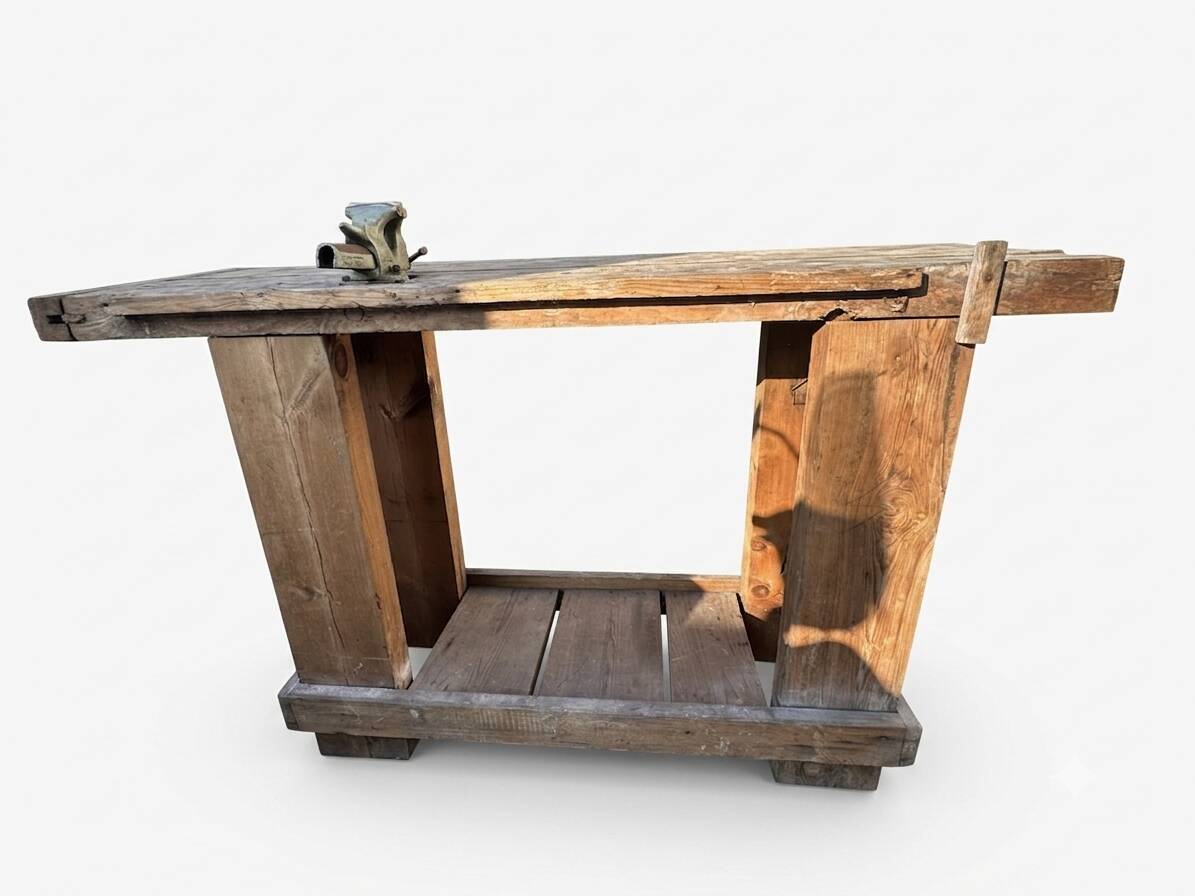 Carpenter's workbench decor