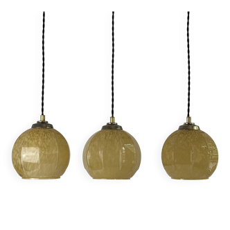 Lot 3 vintage amber suspensions