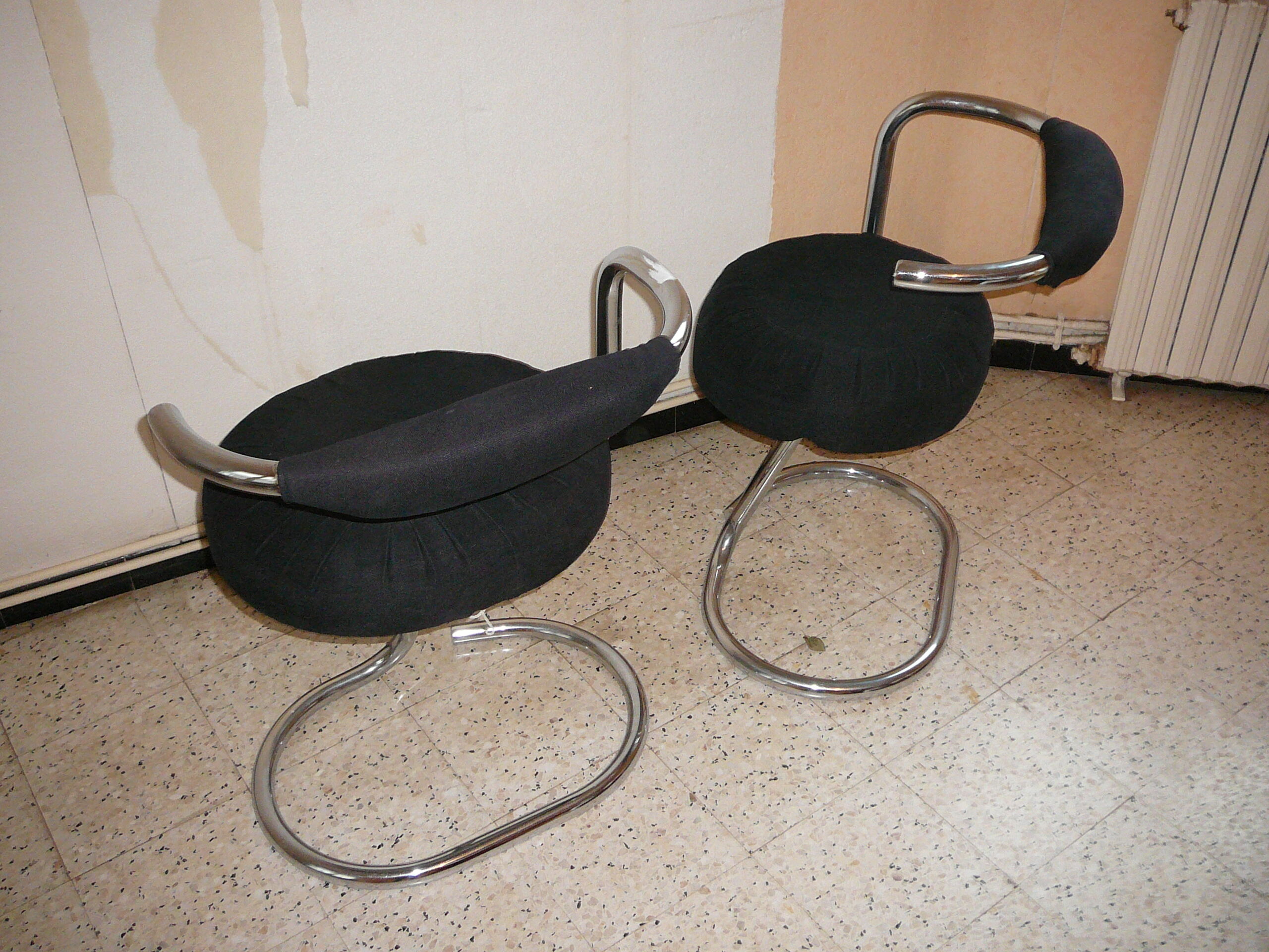 4 chairs by Giotto Stoppino mdéle Cobra