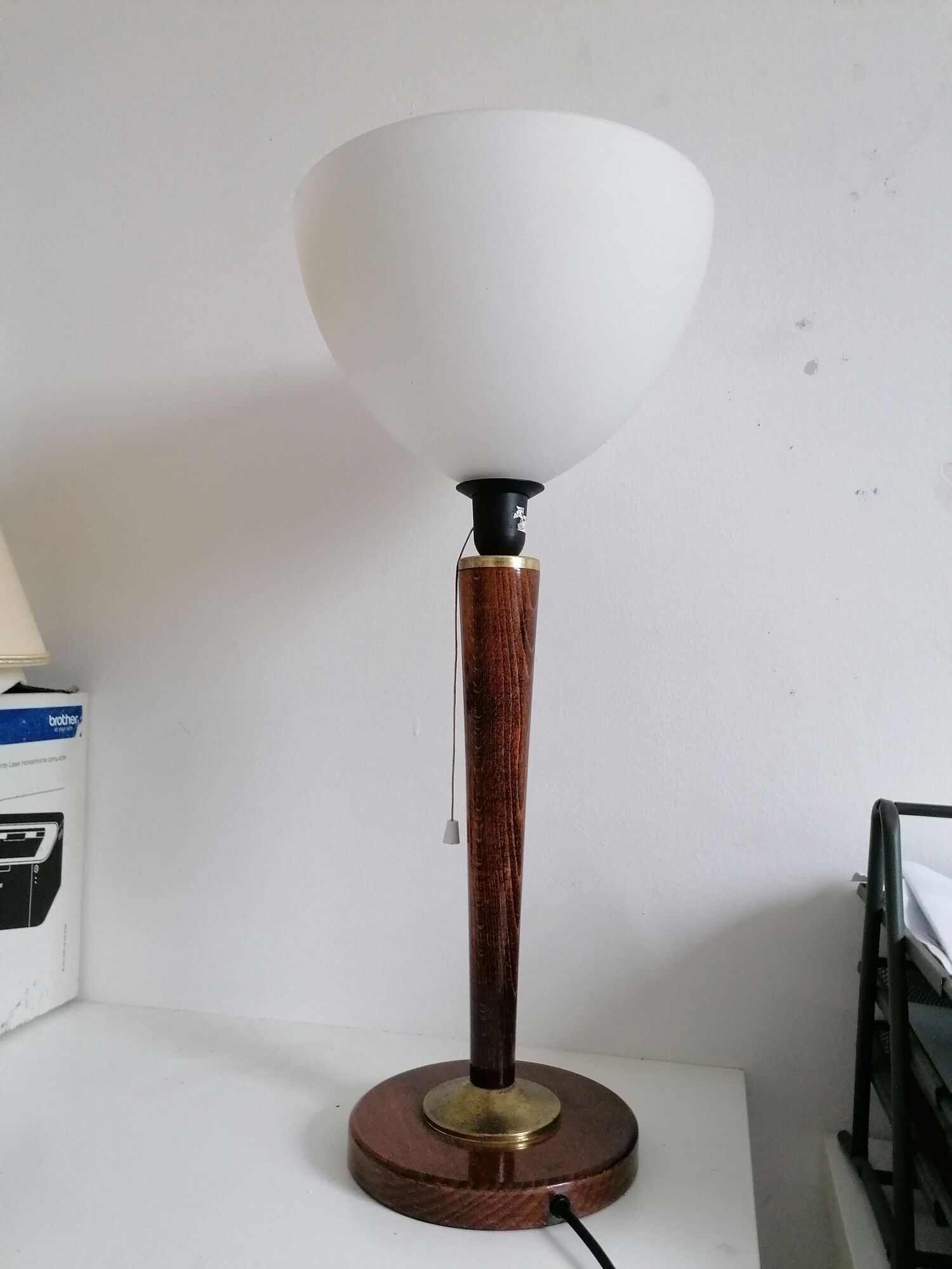 Lamp art deco foot wood Unilux opaline washbasin
