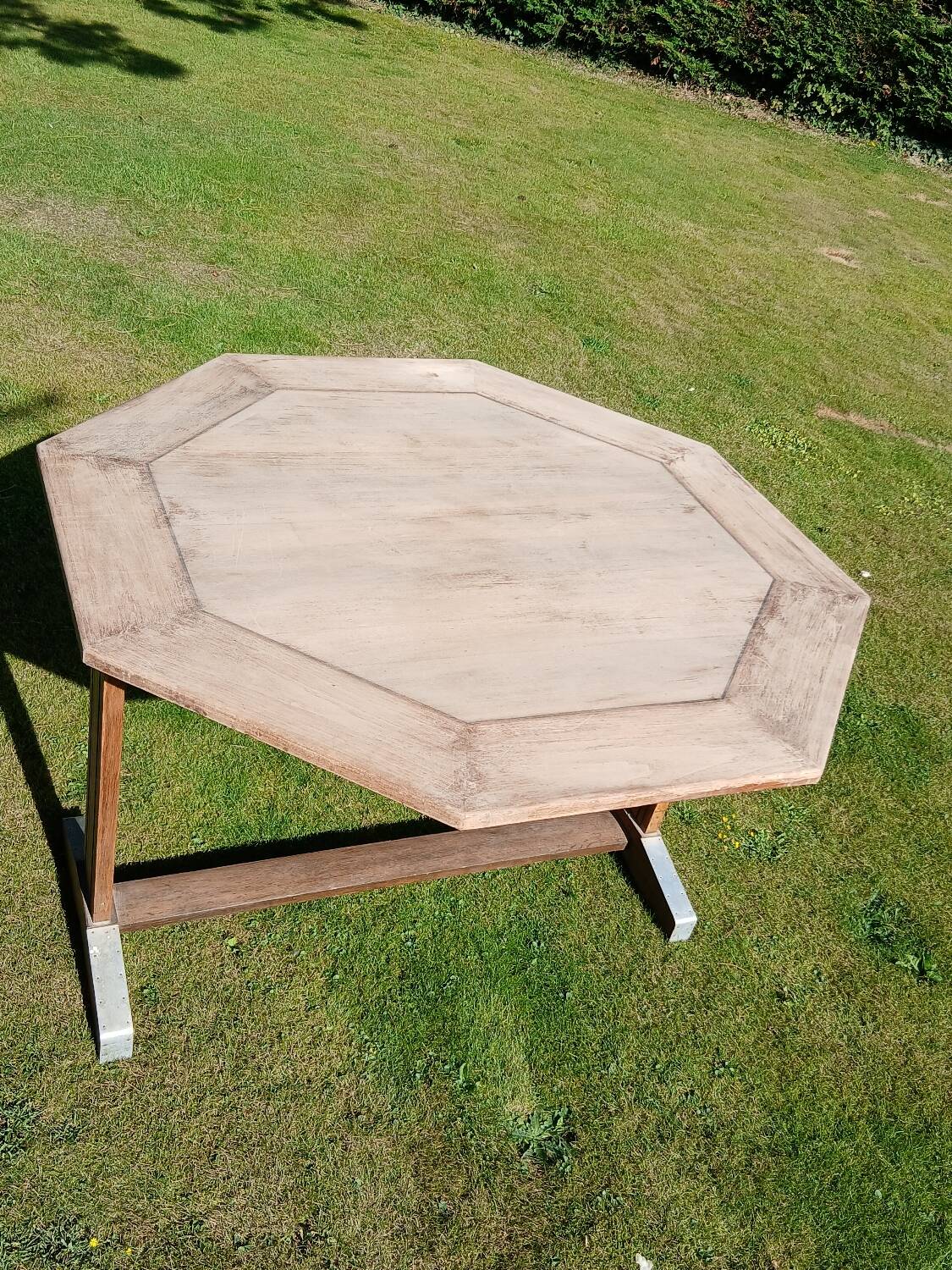 Vintage Octagonal Dining Table – Solid Wood & Trestle Base –