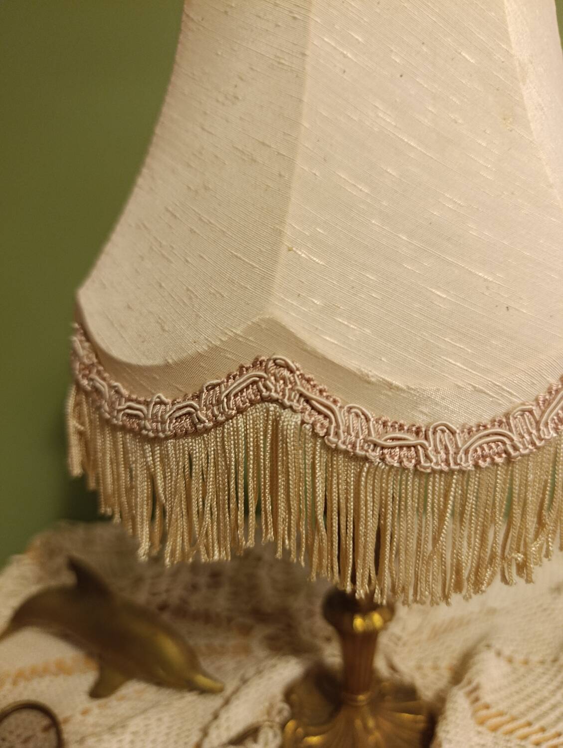 Vintage brass granny lamp | Ecru silk pagoda shade, 1950s/60s