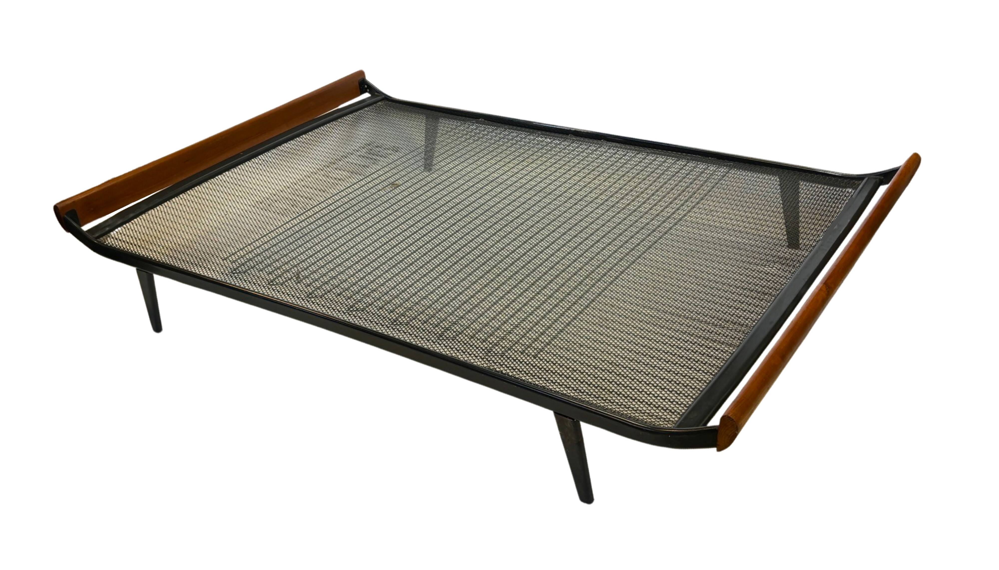 Lit de repos vintage XL Auping Cléopâtre design par Dick Cordemeyer années 60